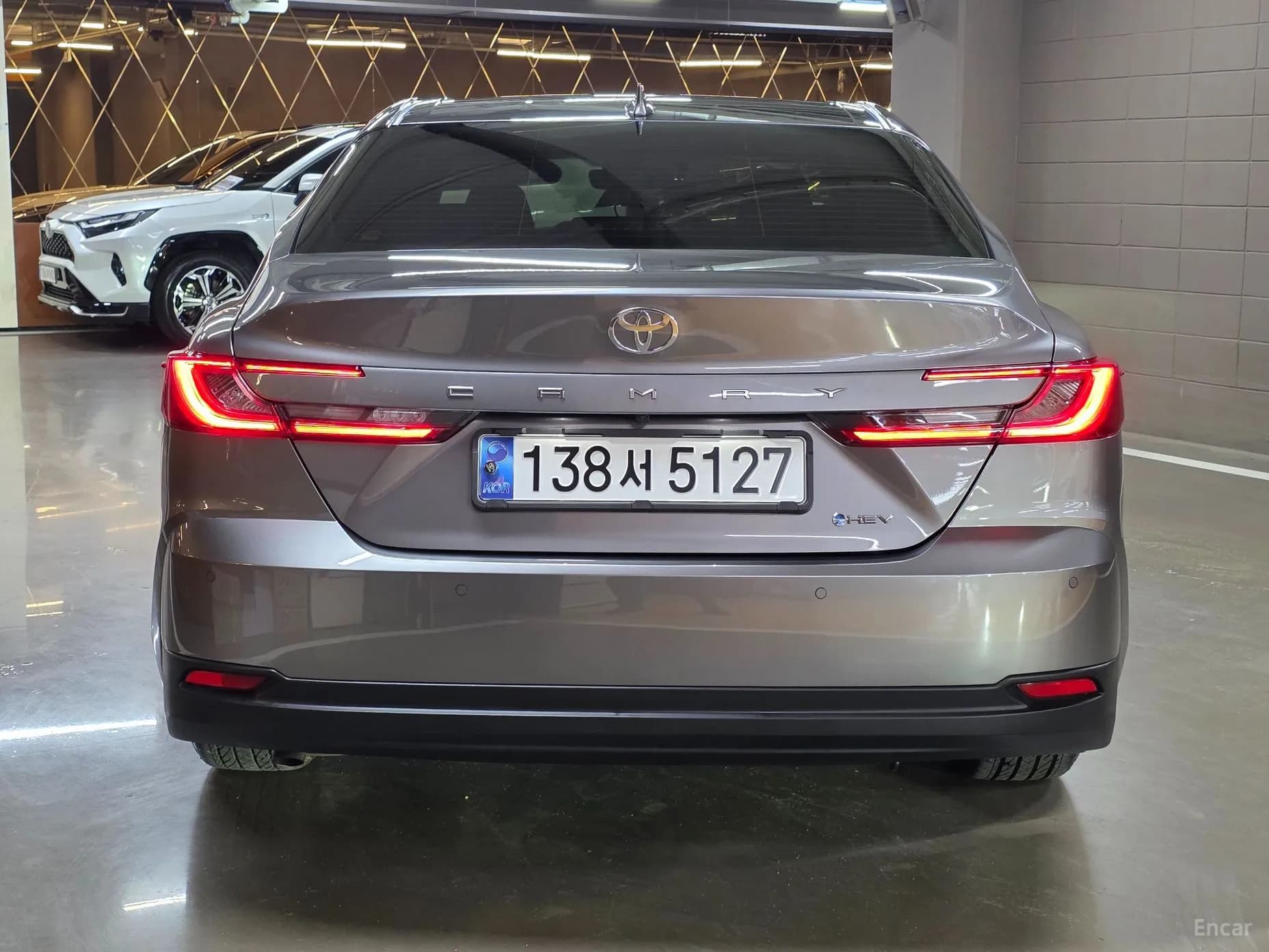 Camry (XV80)
