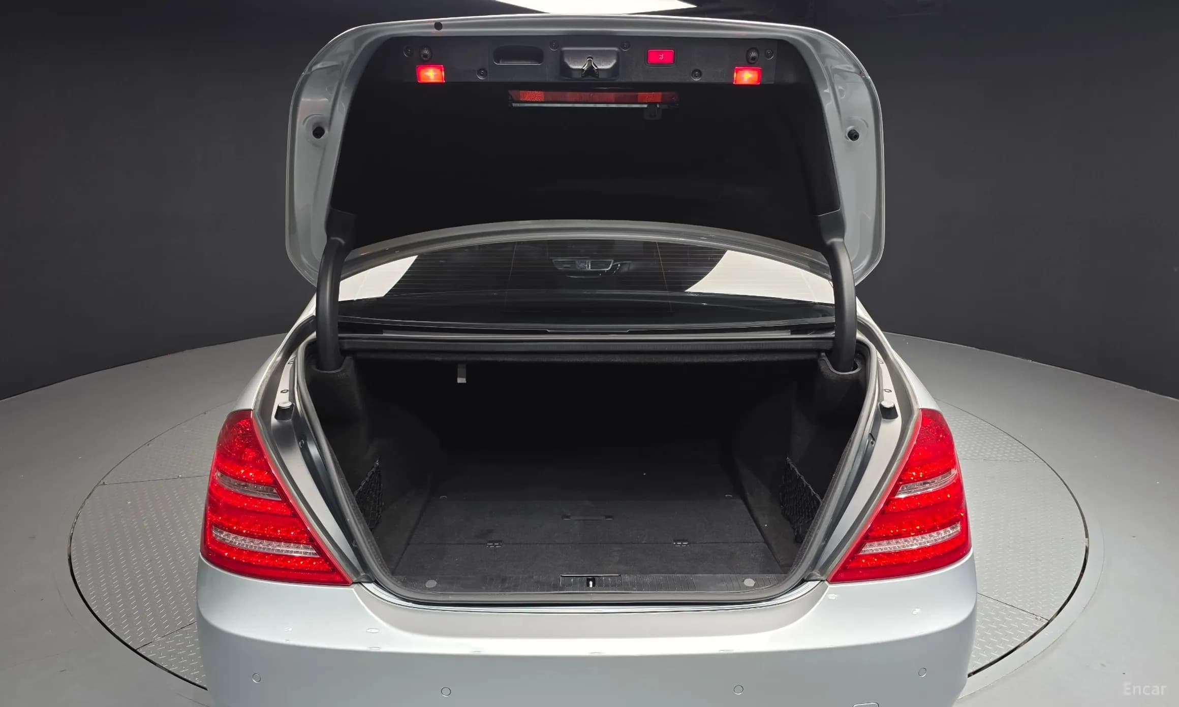 S-Class W221