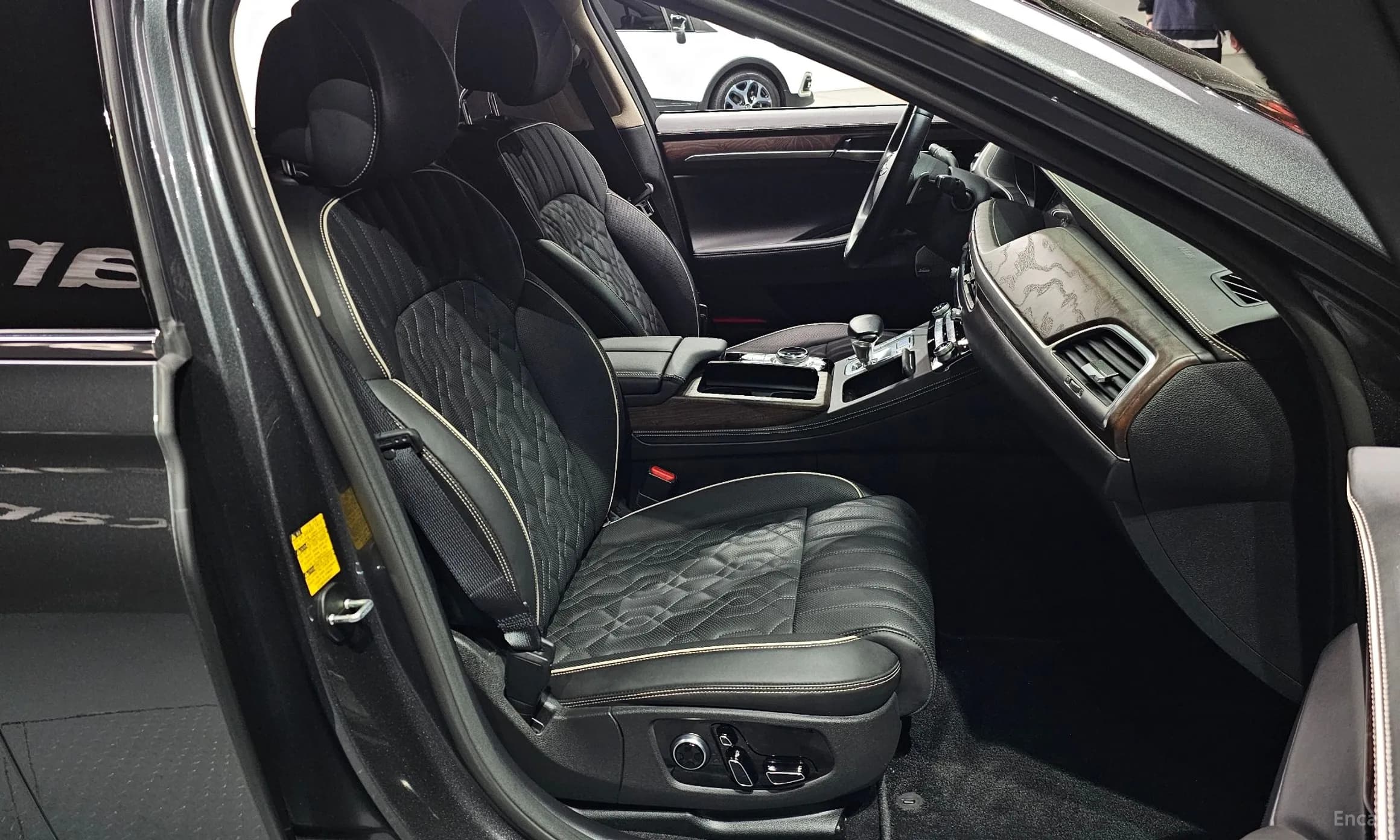 G90