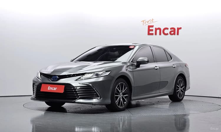 Camry (XV70)