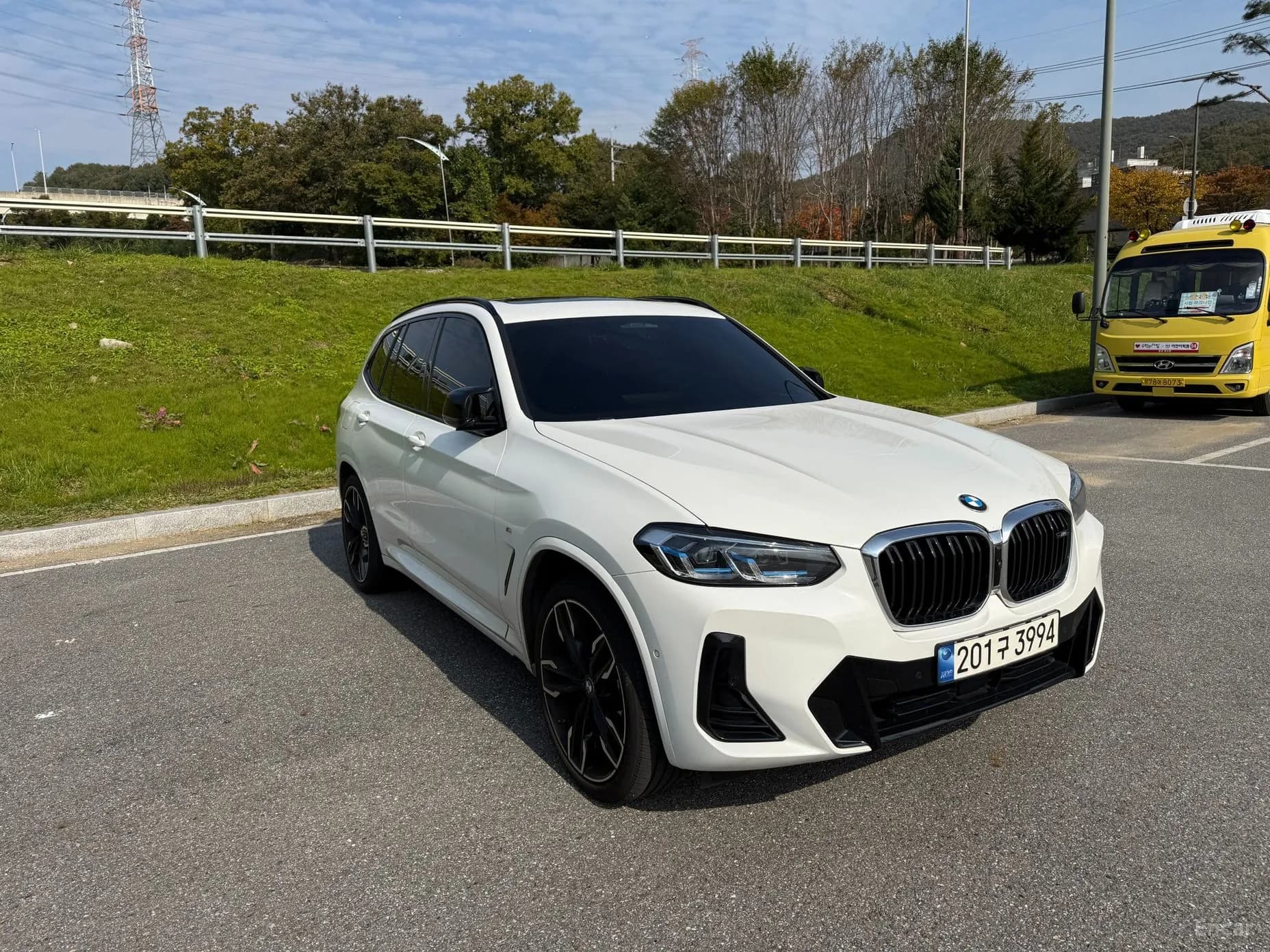 X3 (G01)