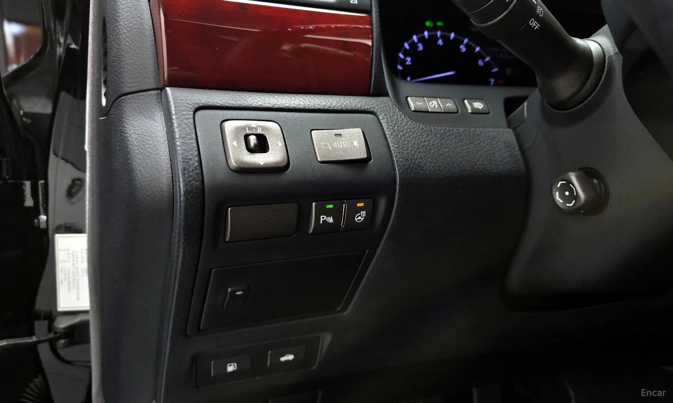 LS460L