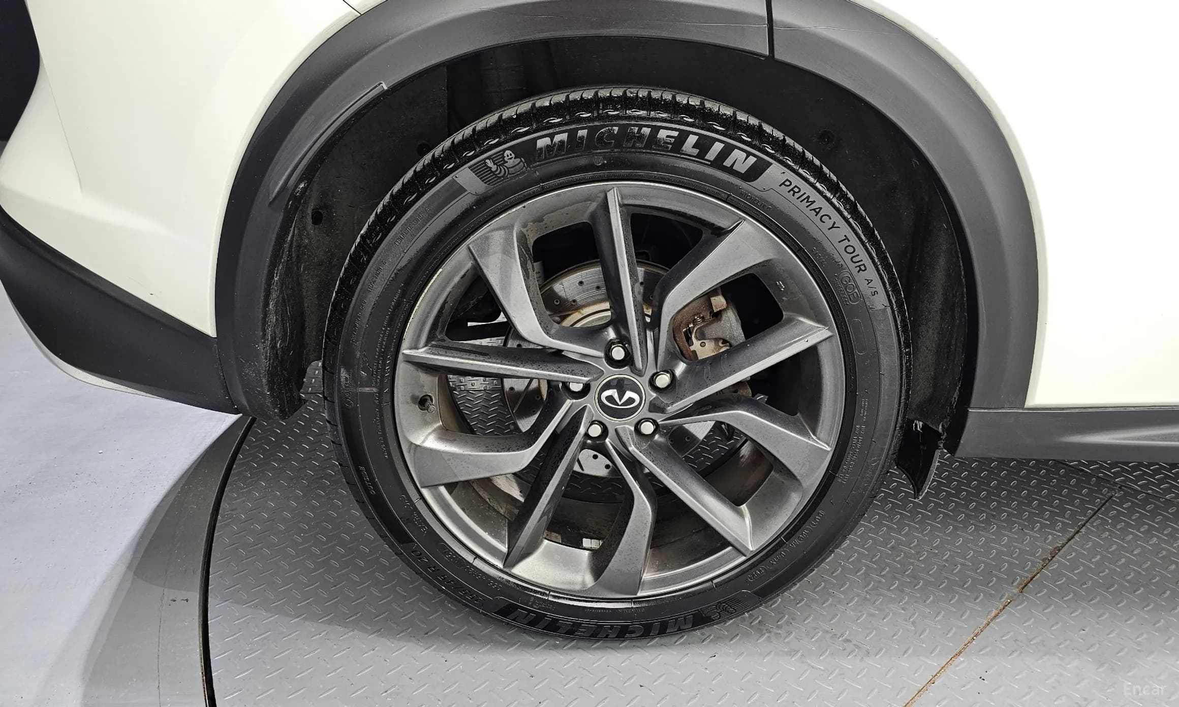 QX50 (P71A)