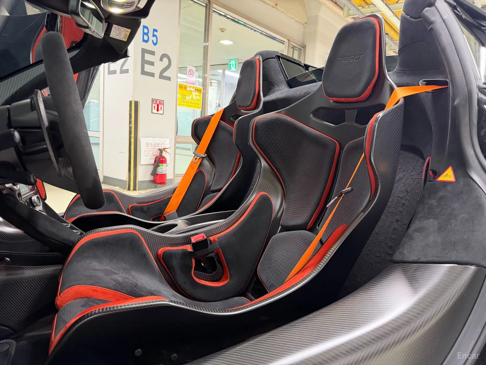 765LT