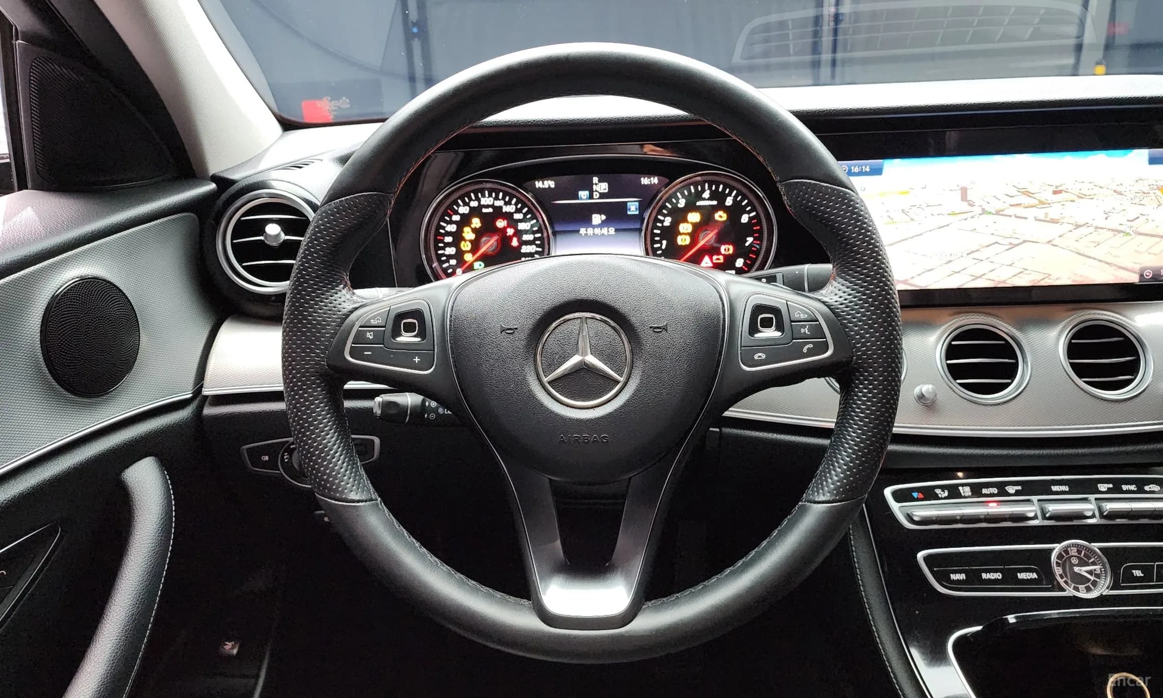 E-Class W213