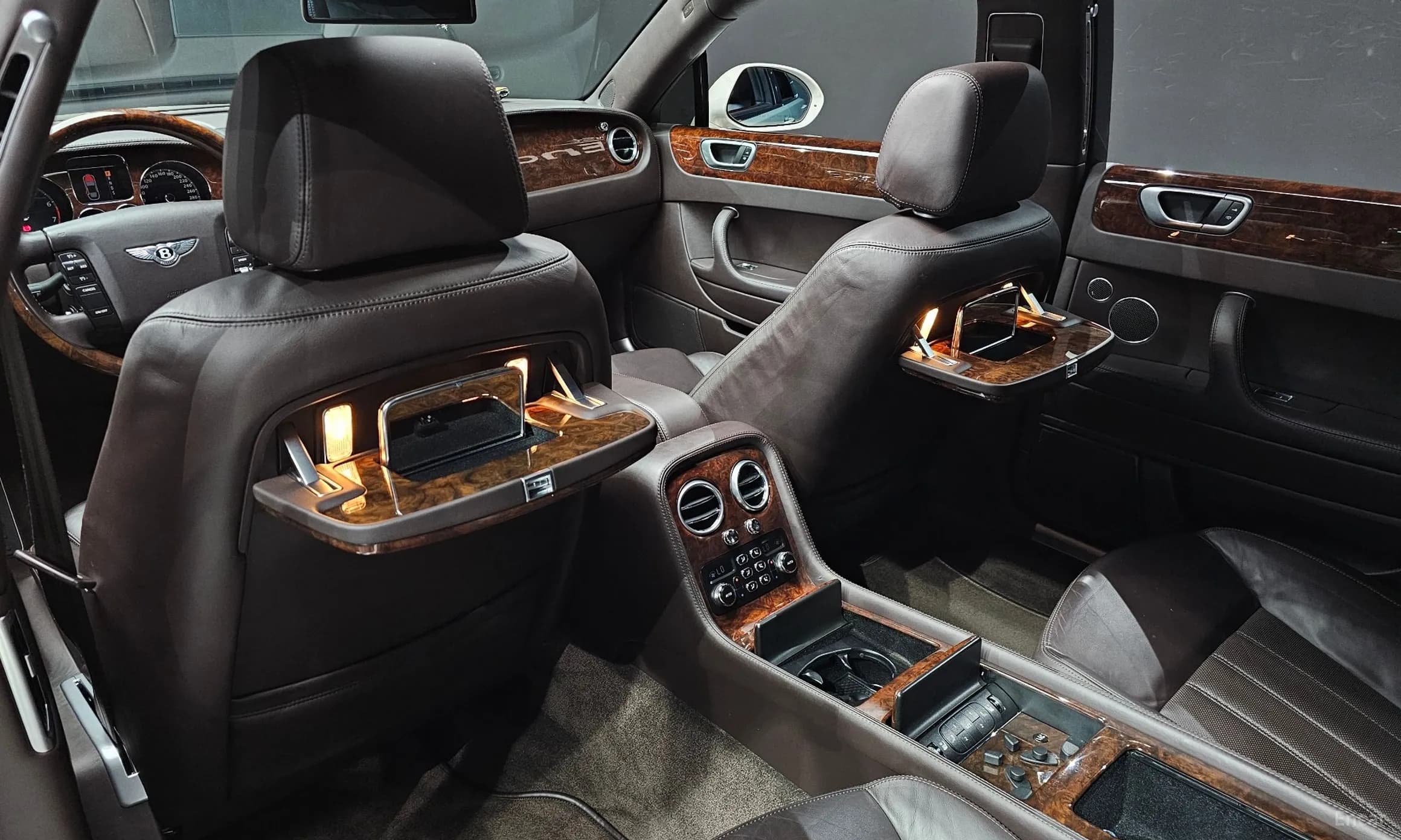 Flying Spur Gen 1