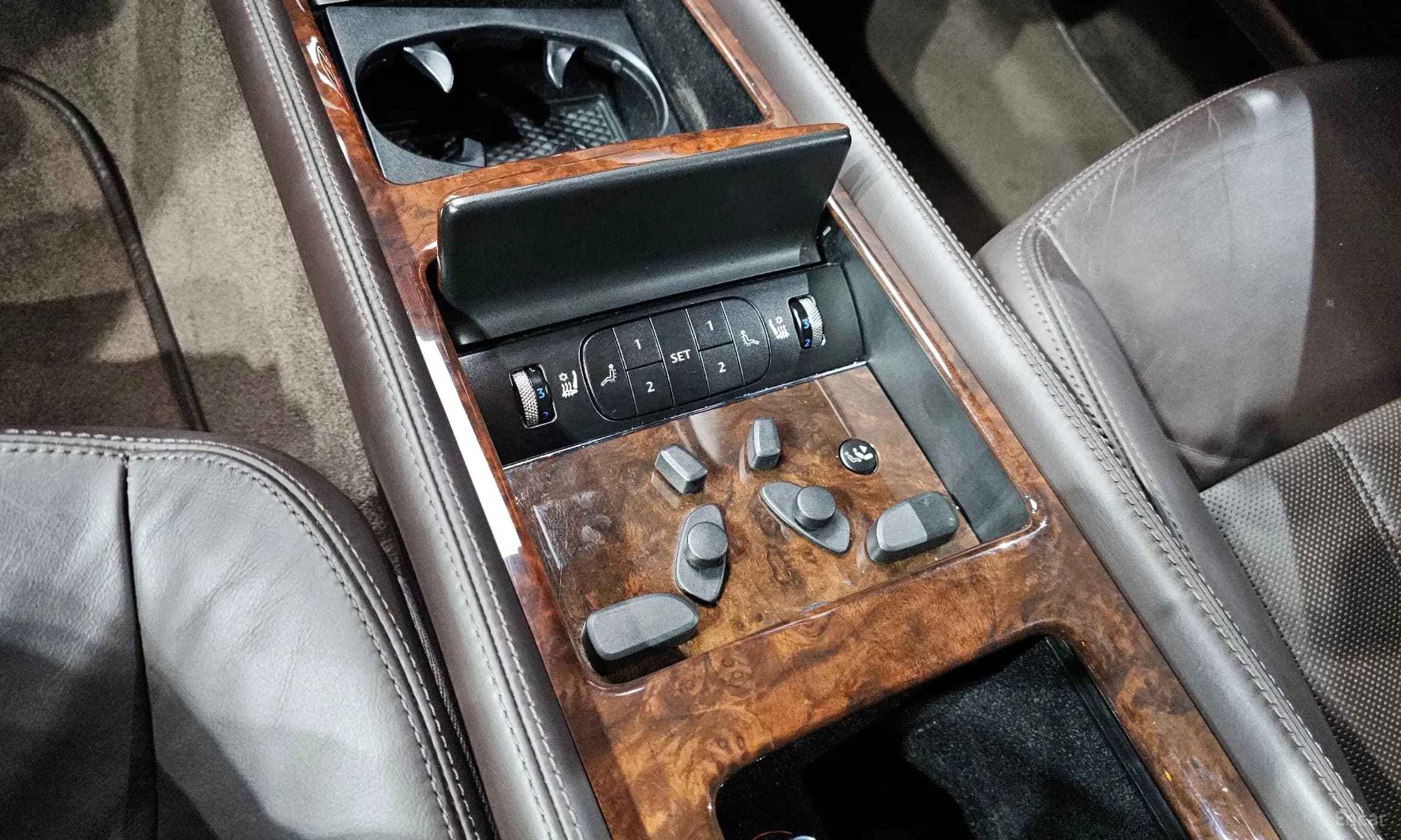 Flying Spur Gen 1