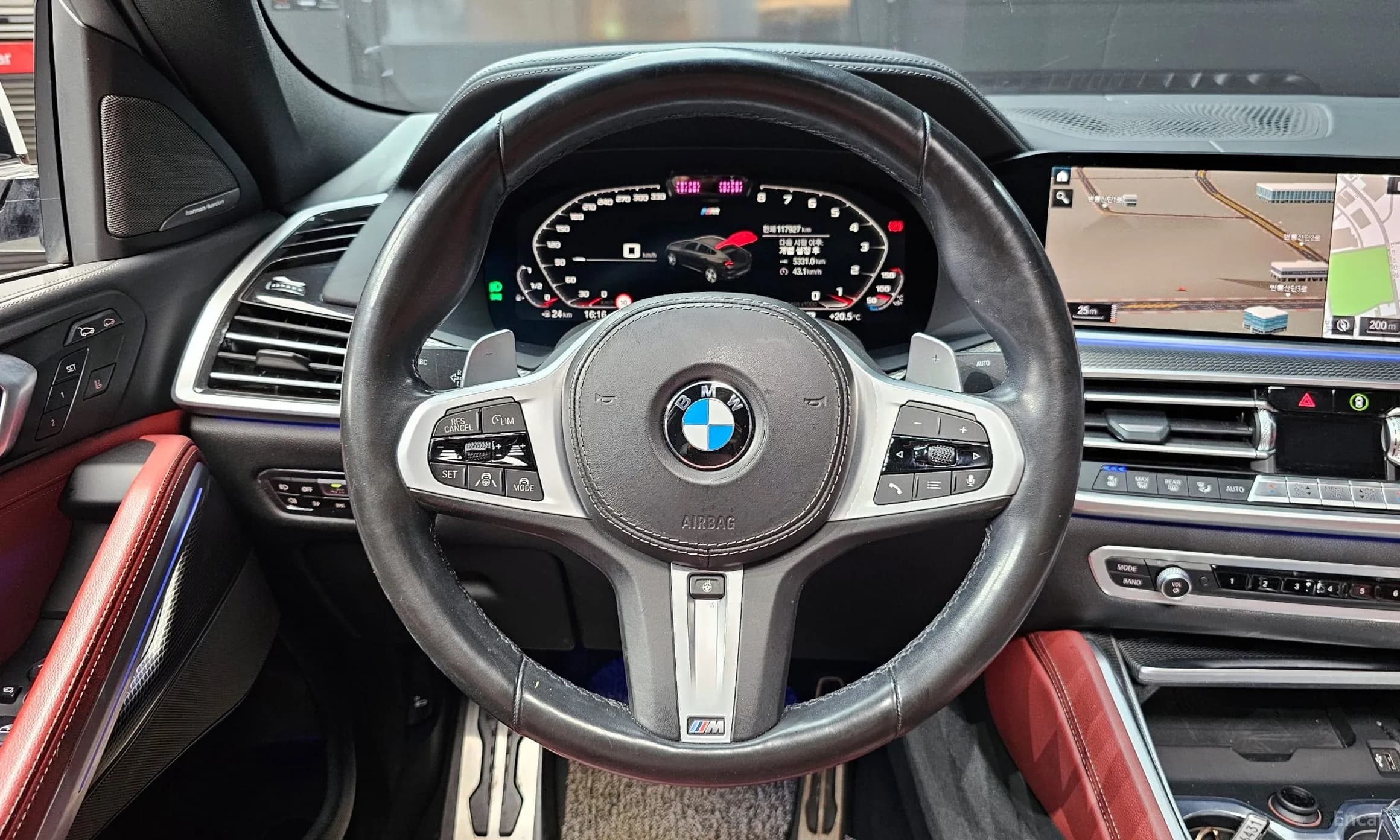 X6 (G06)