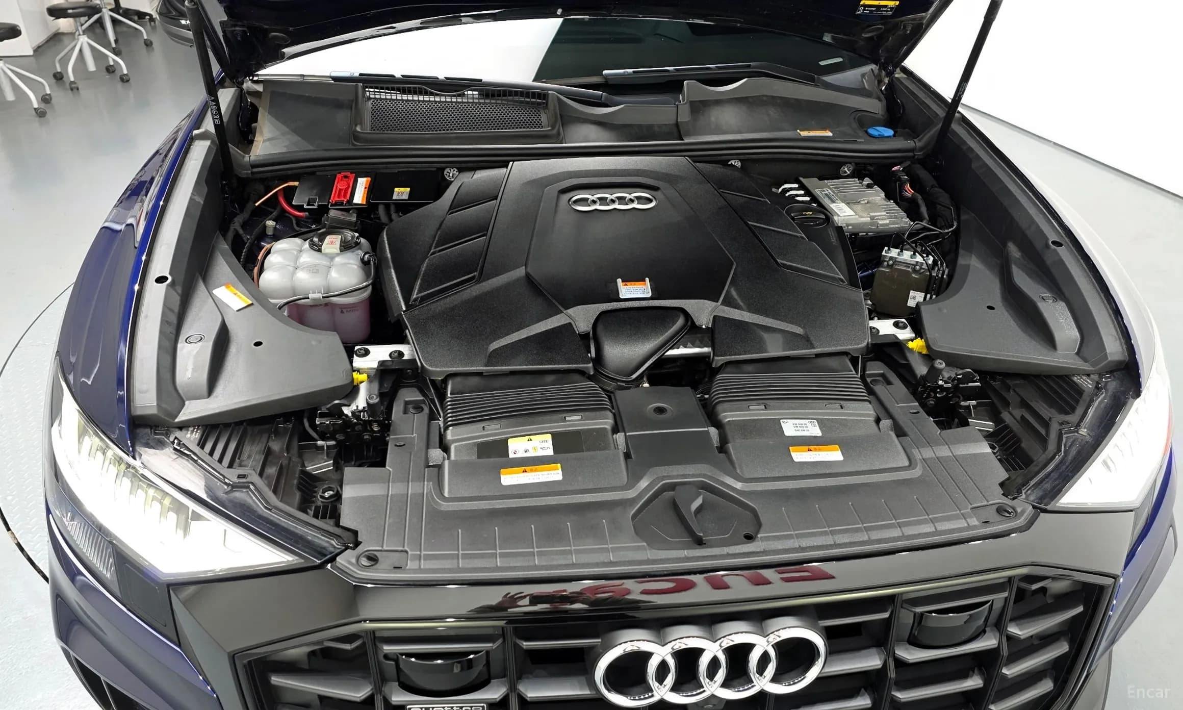 Q8 (4M)