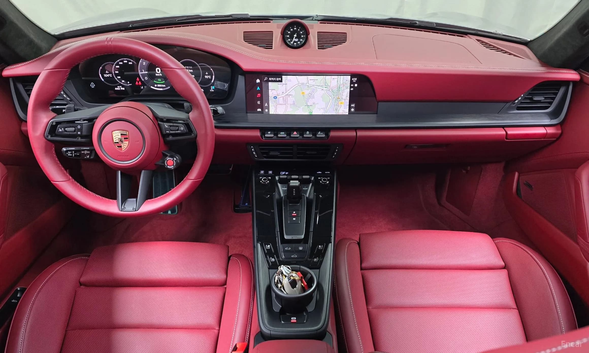 911 (992)