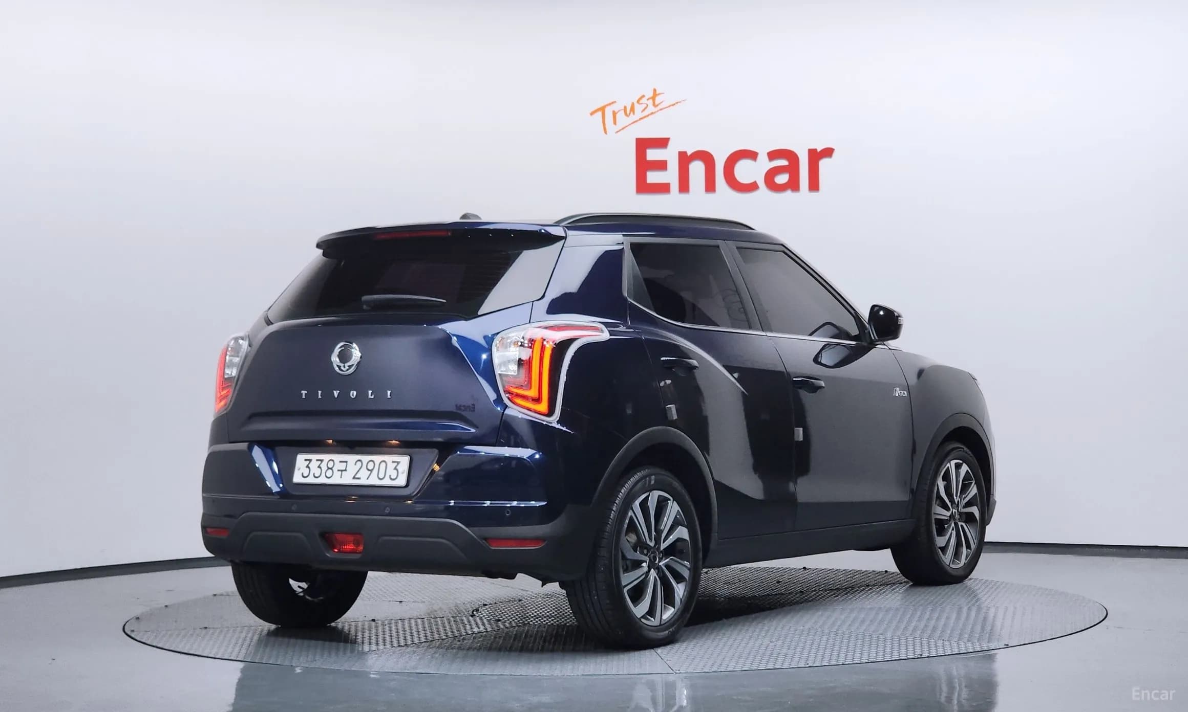 Berry New Tivoli