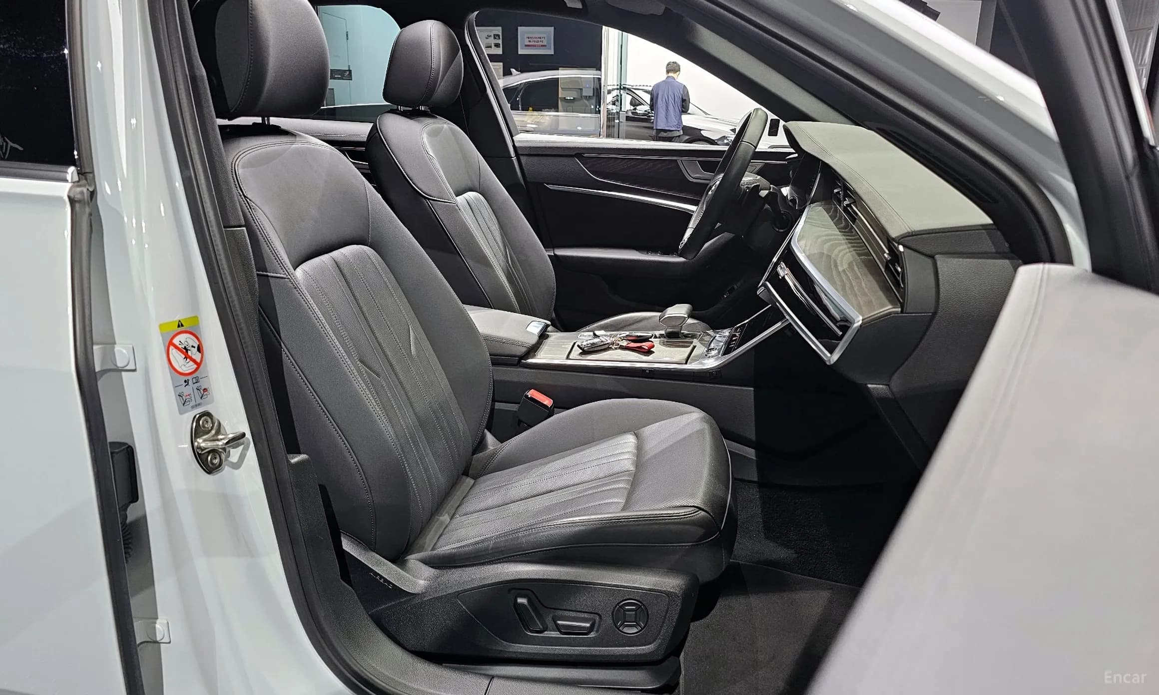 A6 (C8)