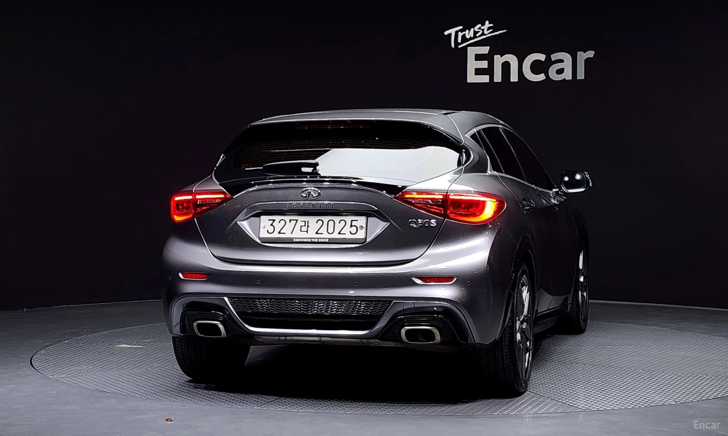 Q30