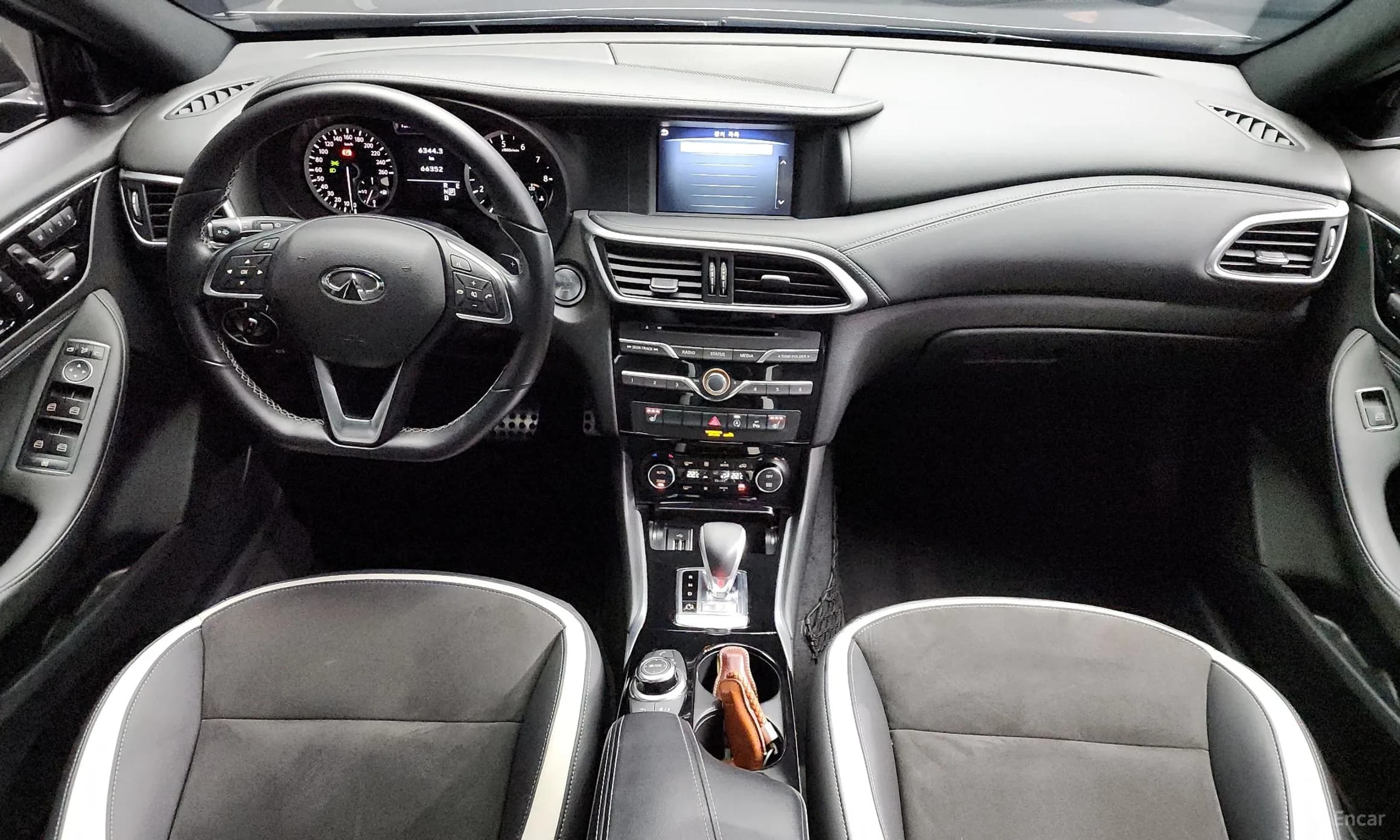 Q30
