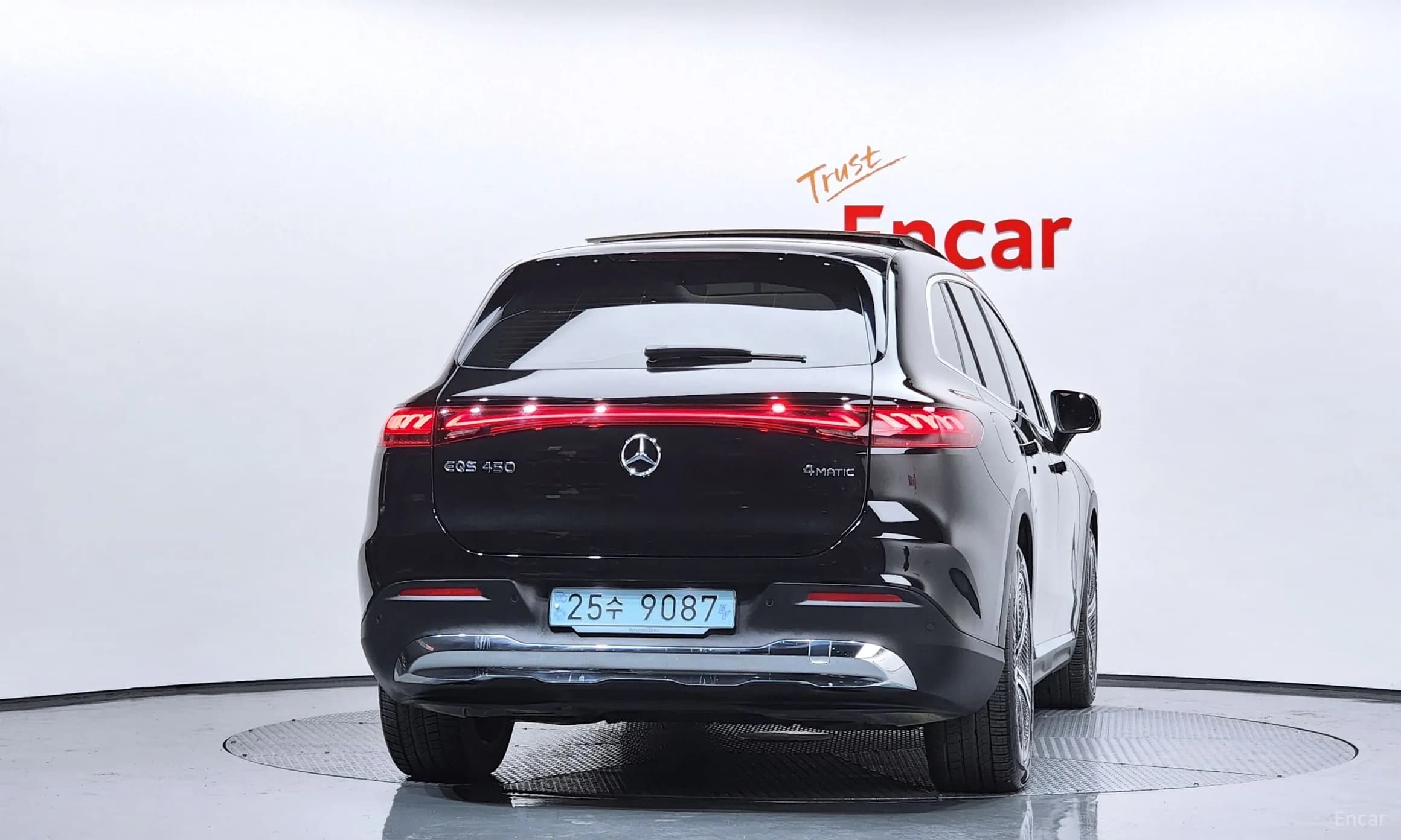 EQS SUV X296
