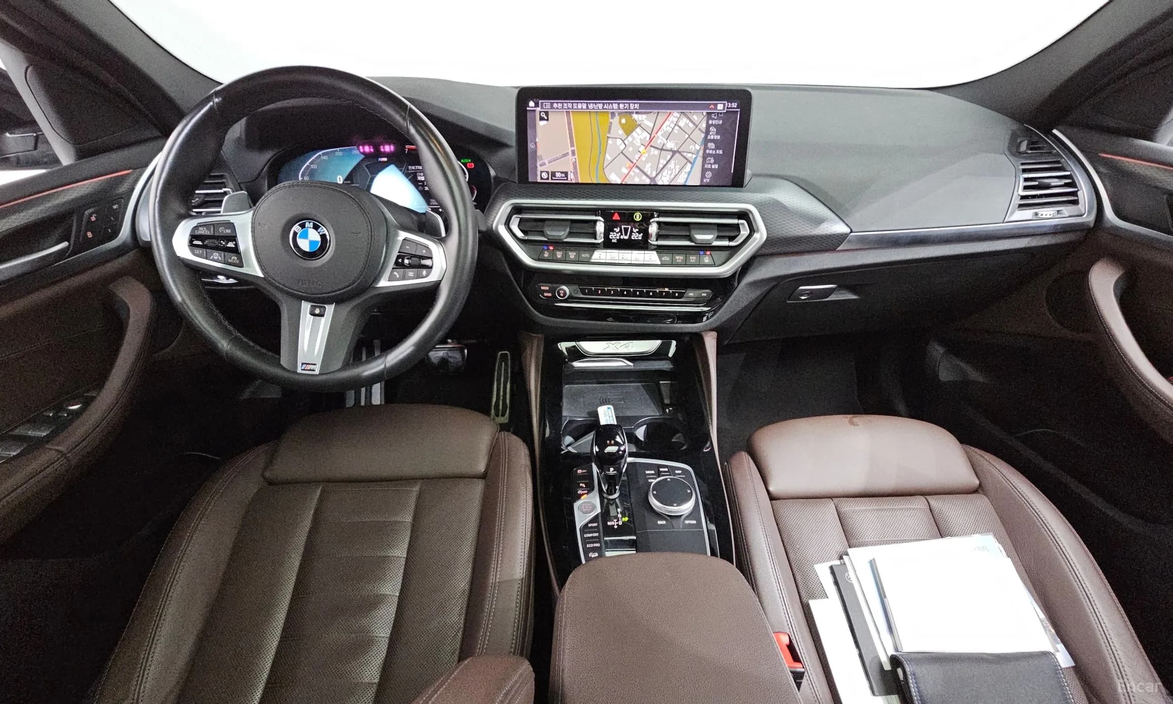 X4 (G02)