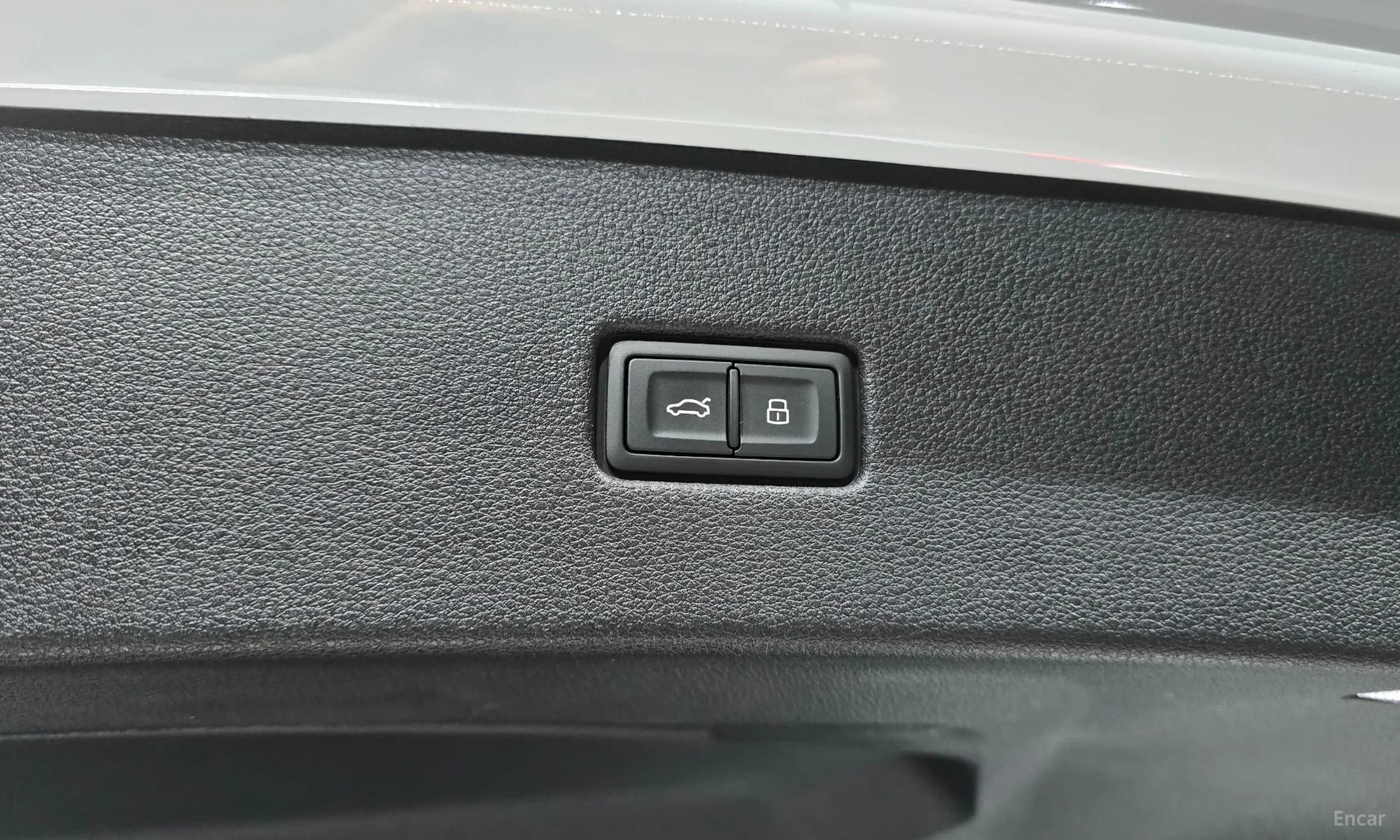 Q8 (4M)