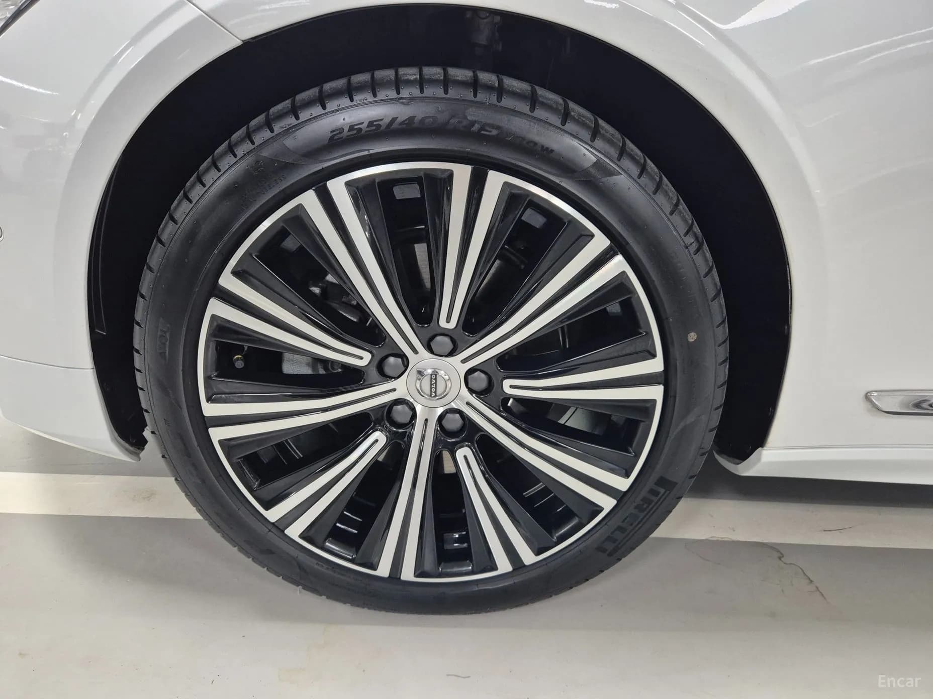 S90