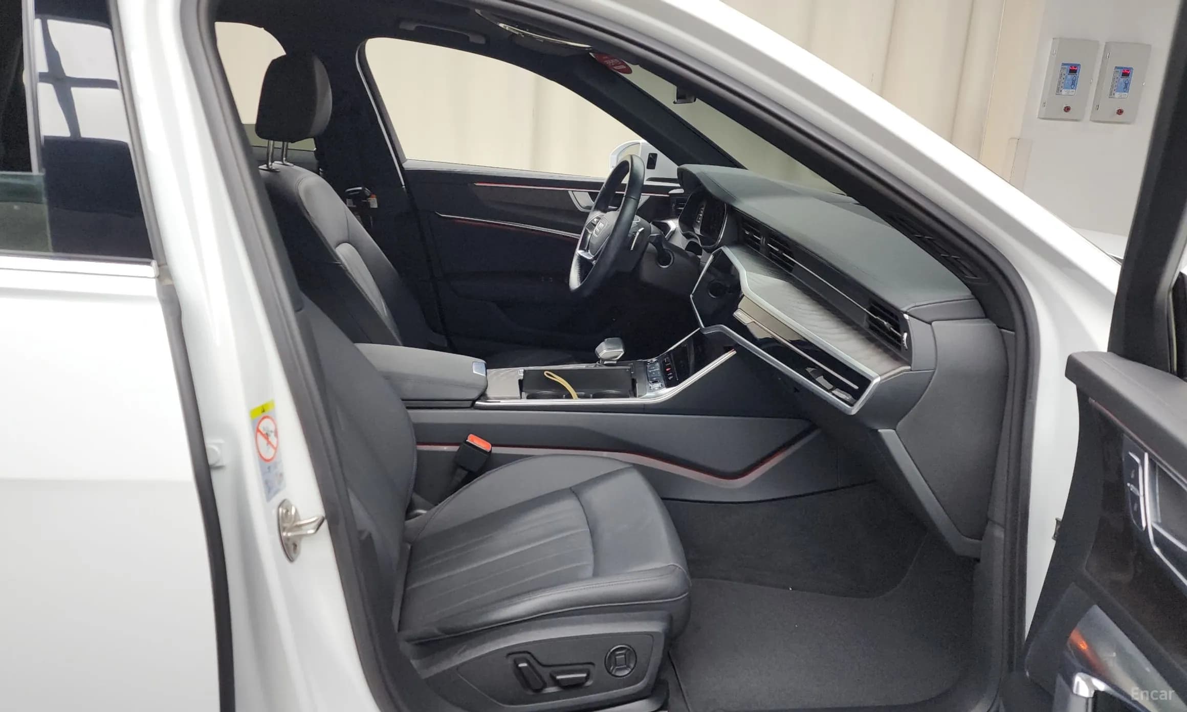 A6 (C8)