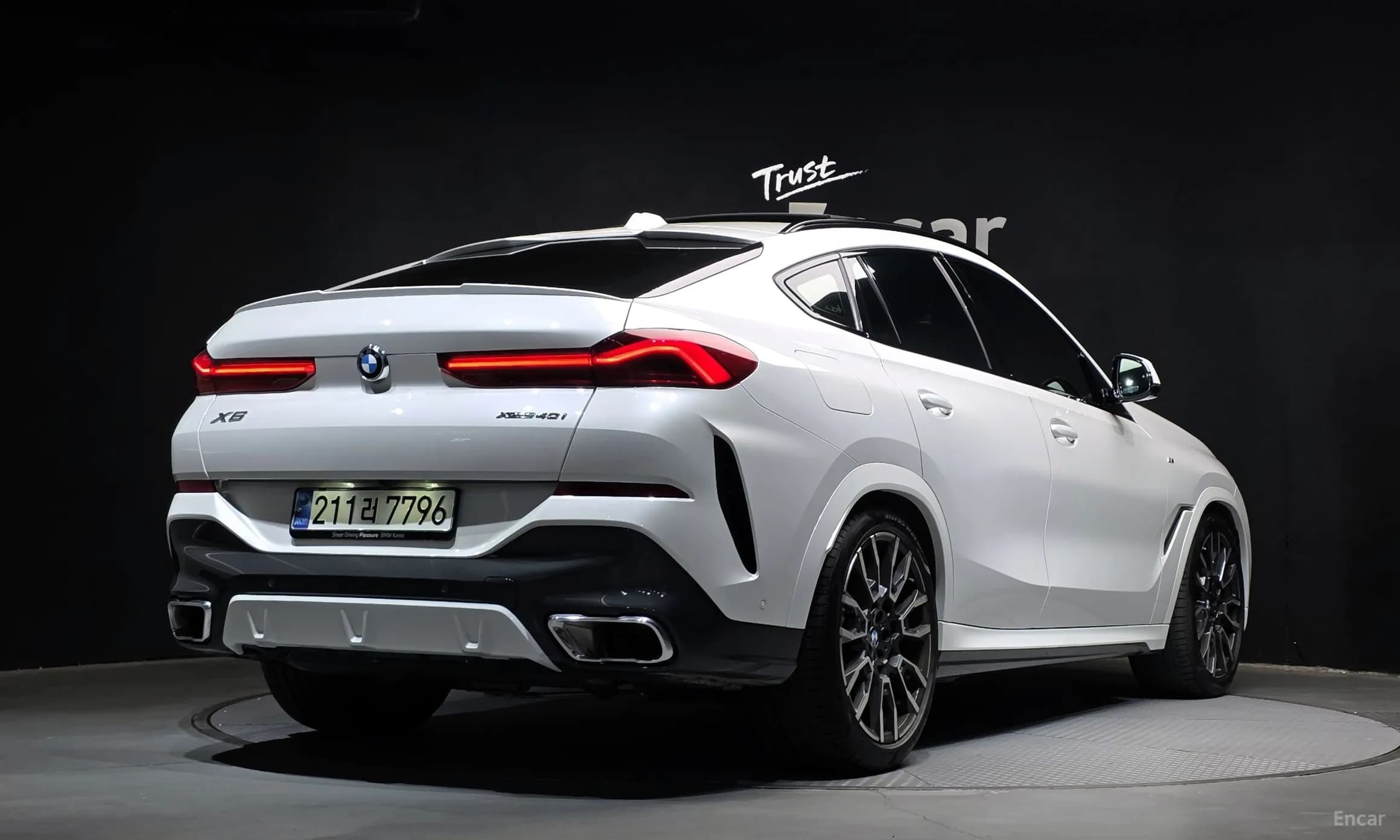 X6 (G06)