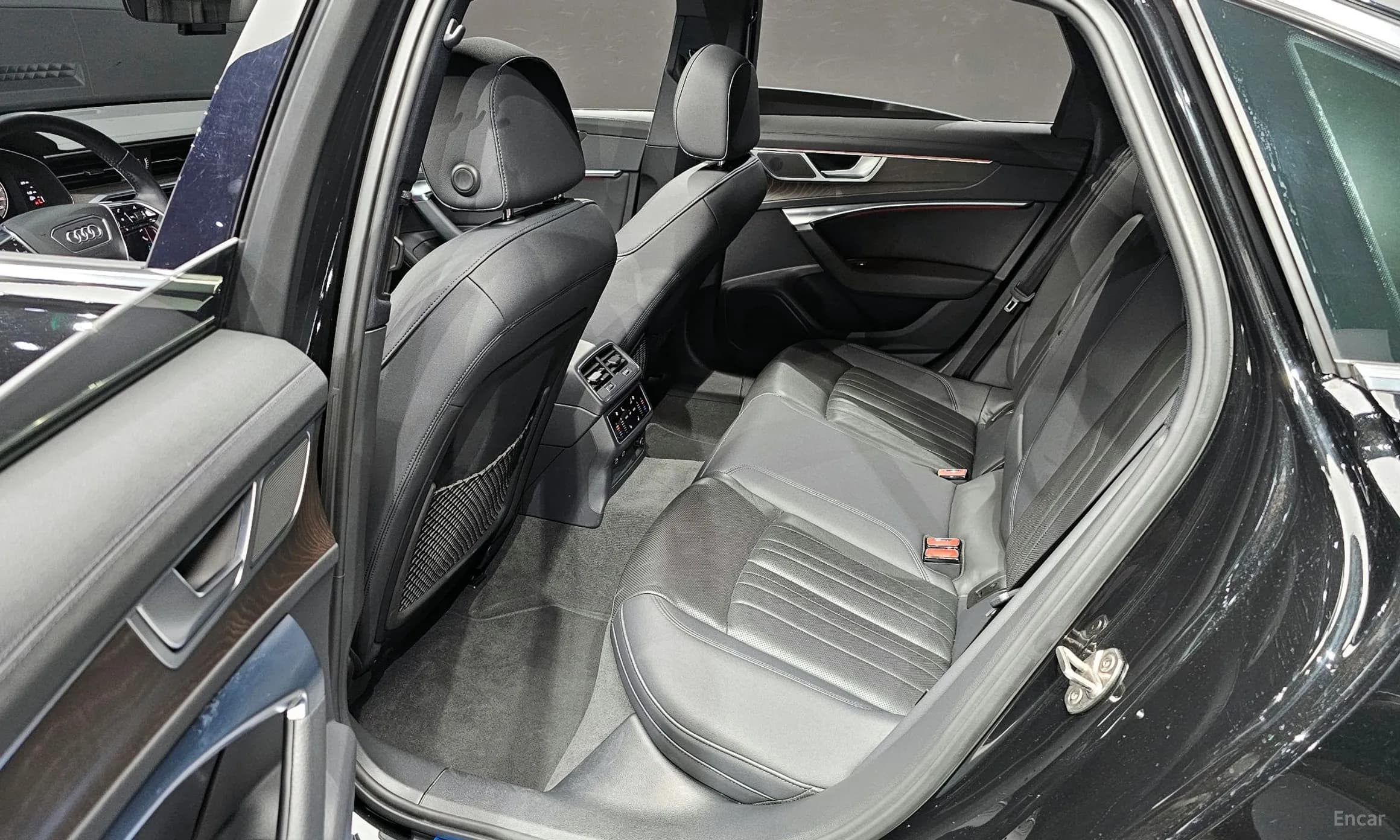 A6 (C8)
