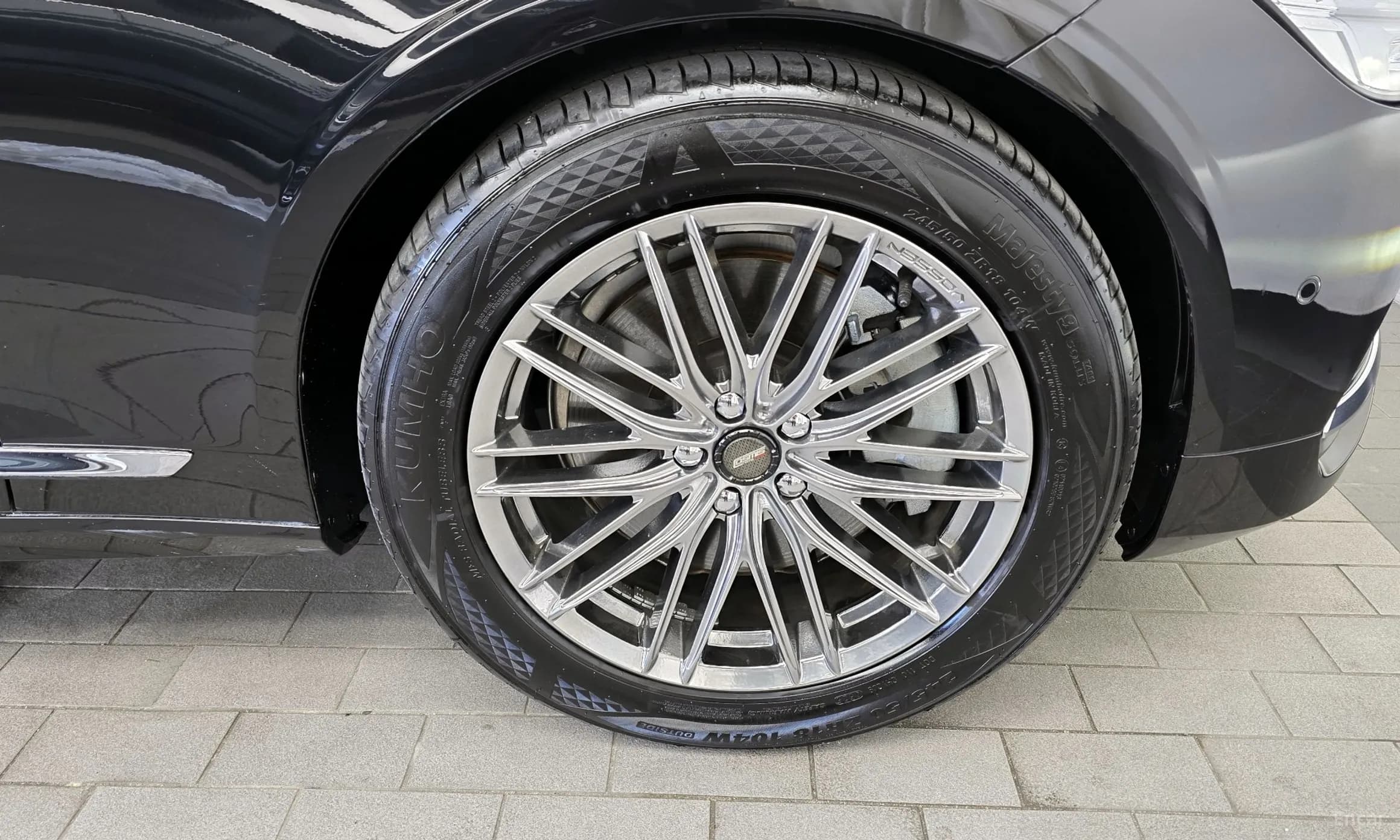 S90