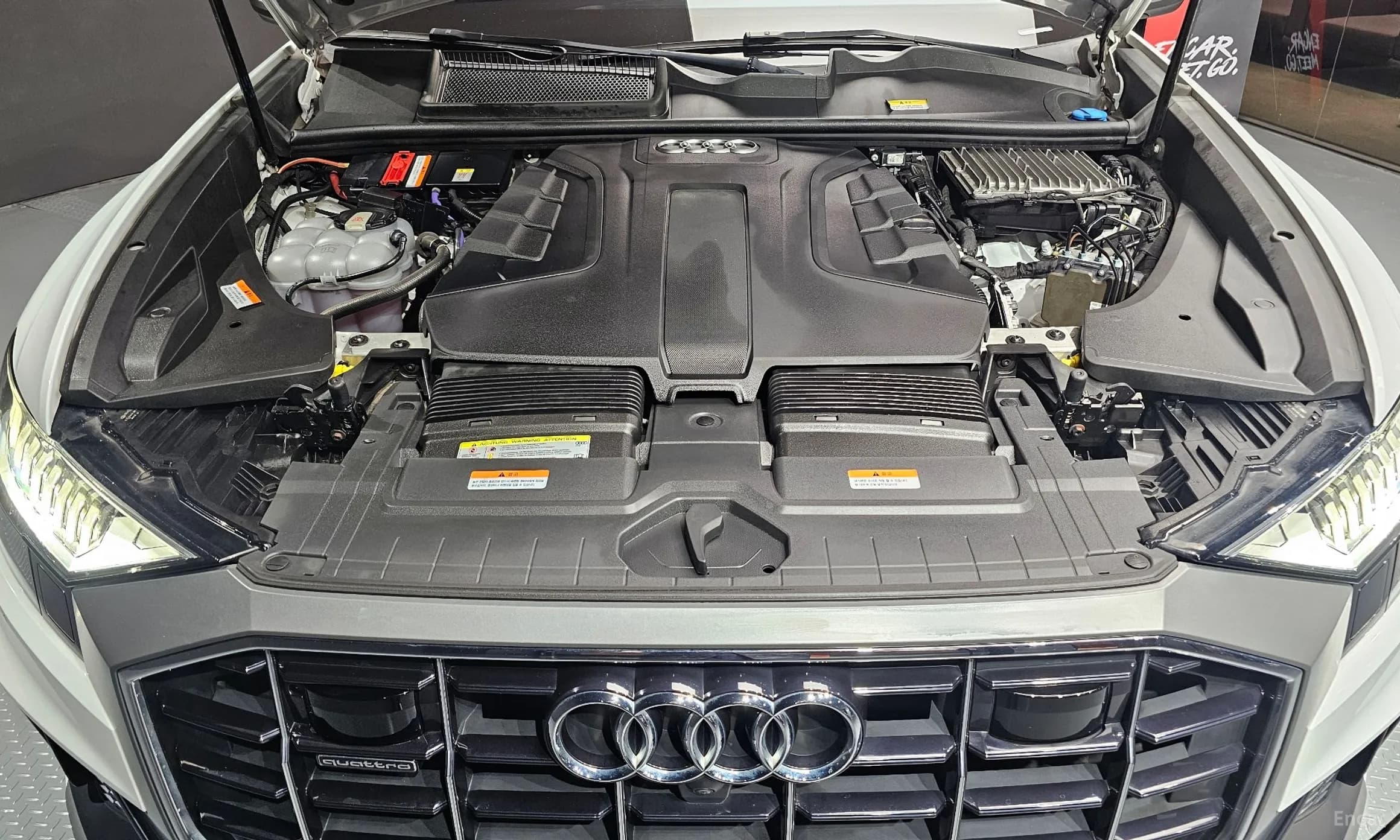 Q8 (4M)