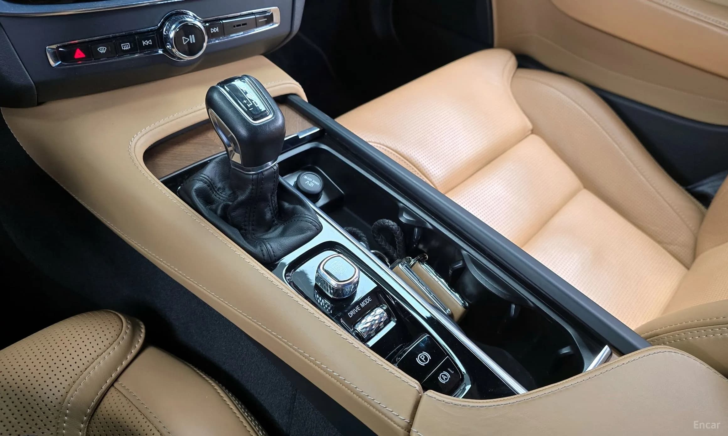 S90