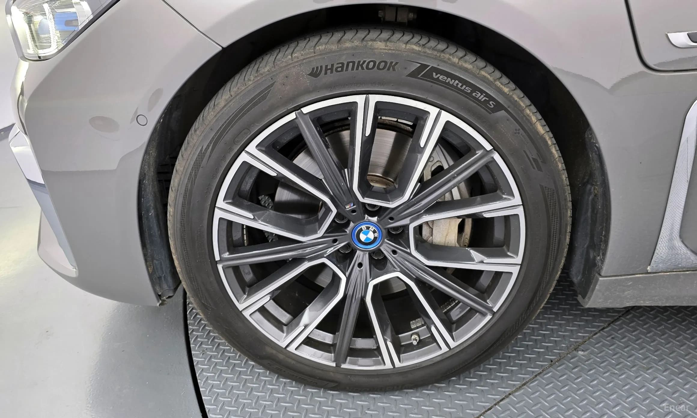 7 Series (G11)