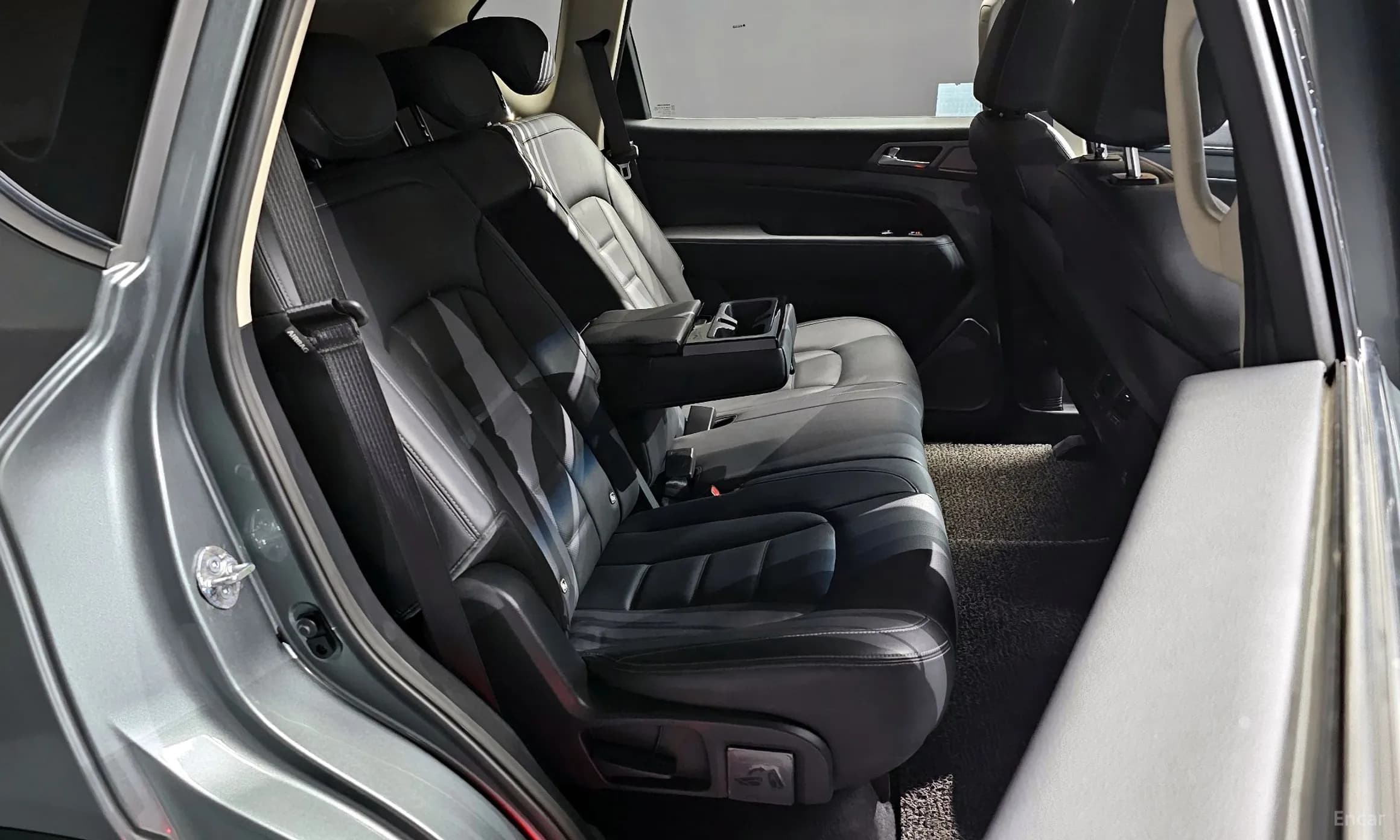 G4 Rexton