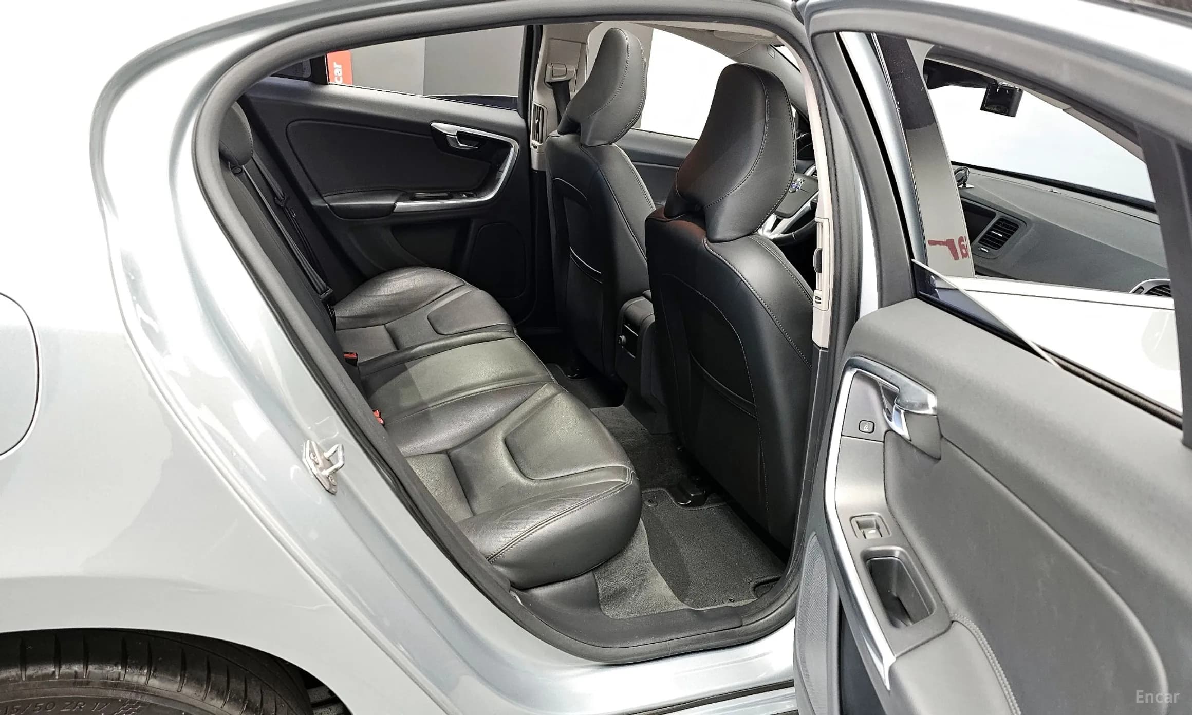 S60