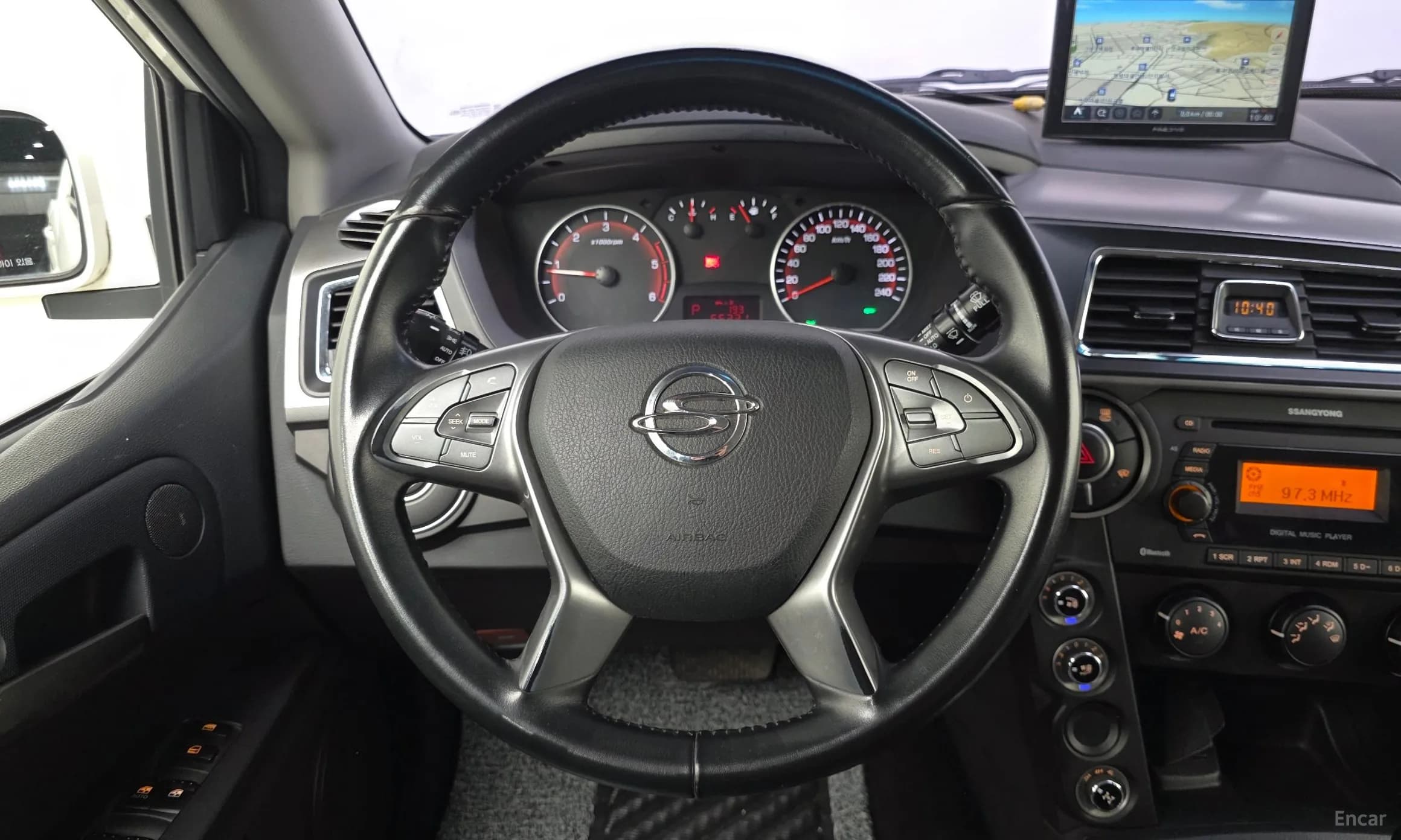 Korando Sports