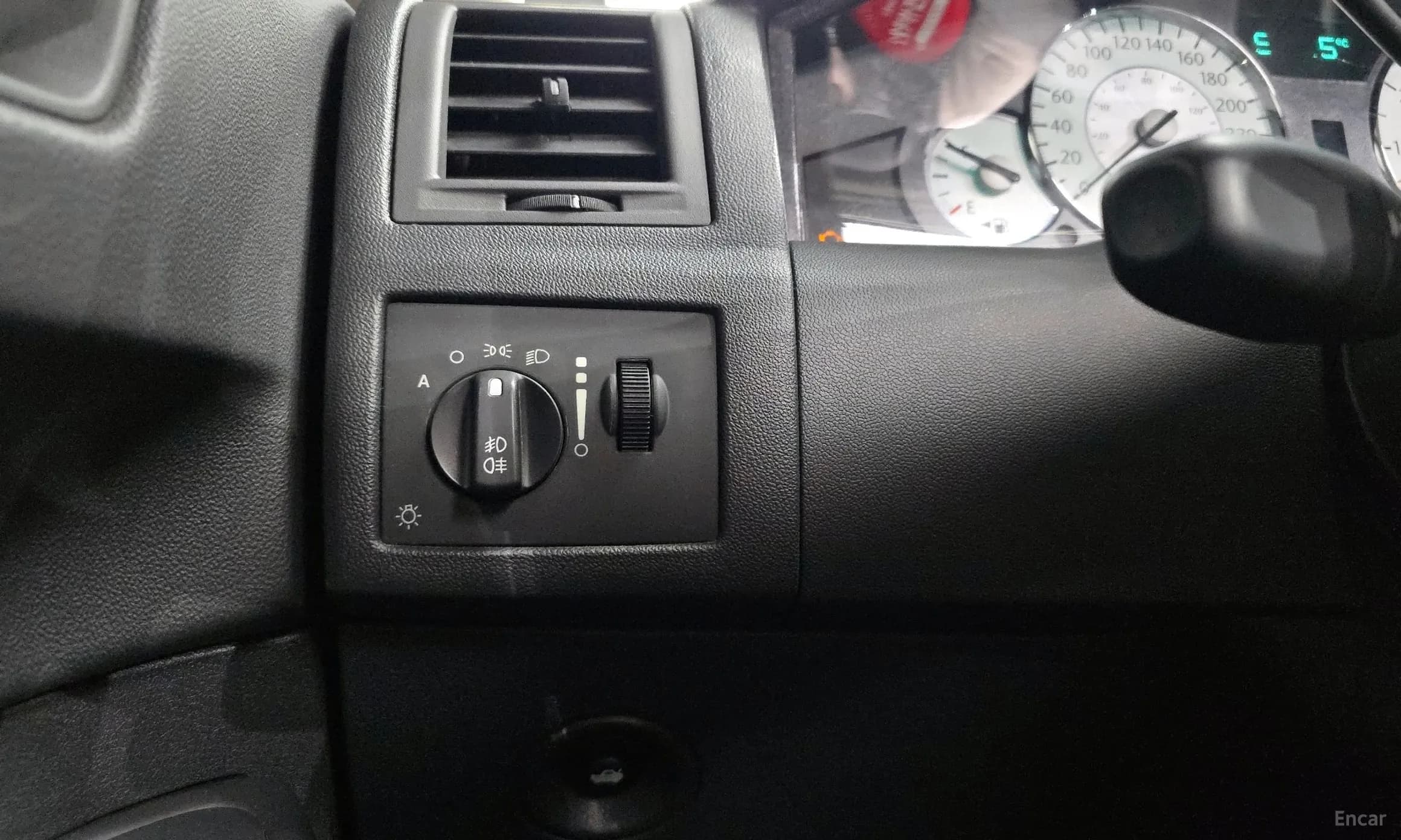300C