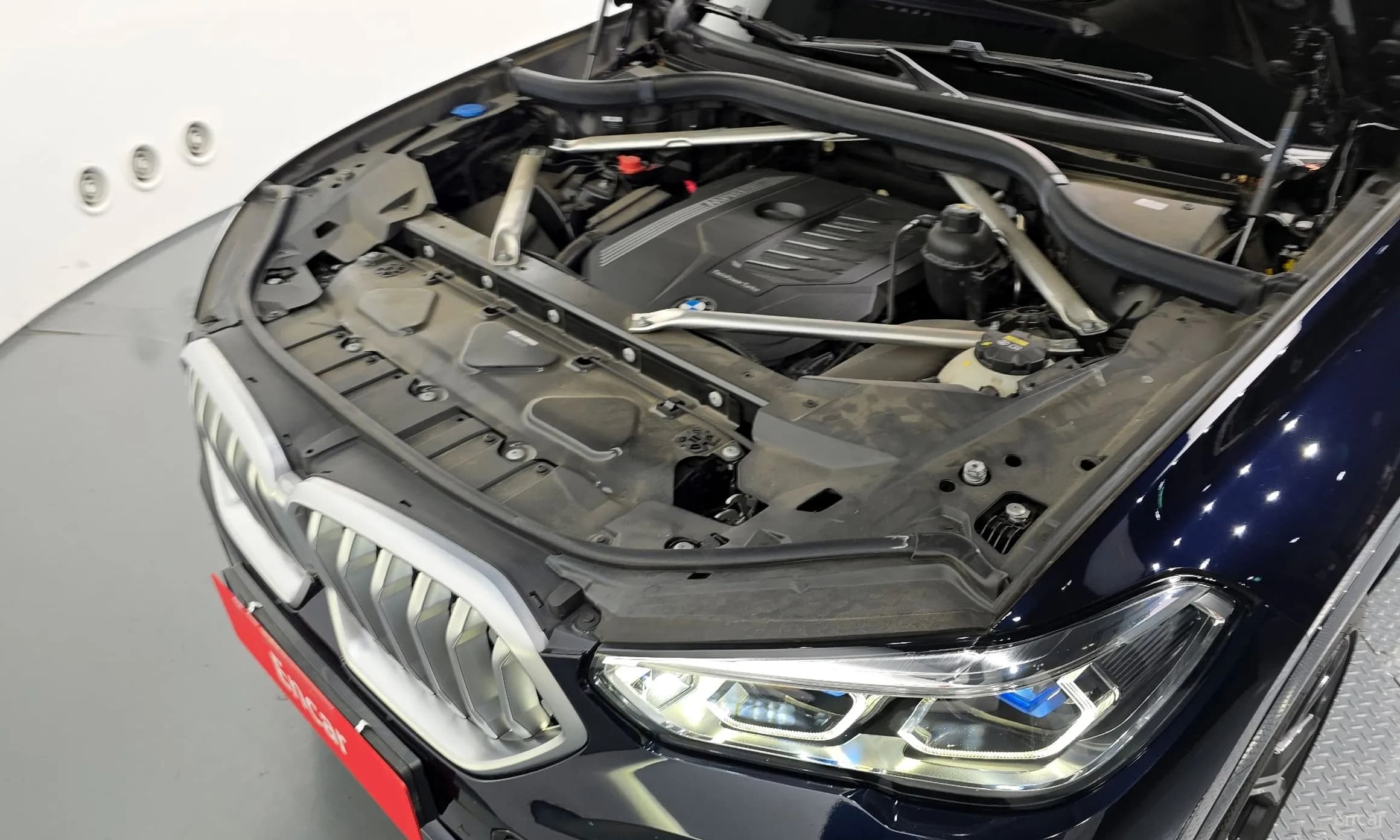 X6 (G06)
