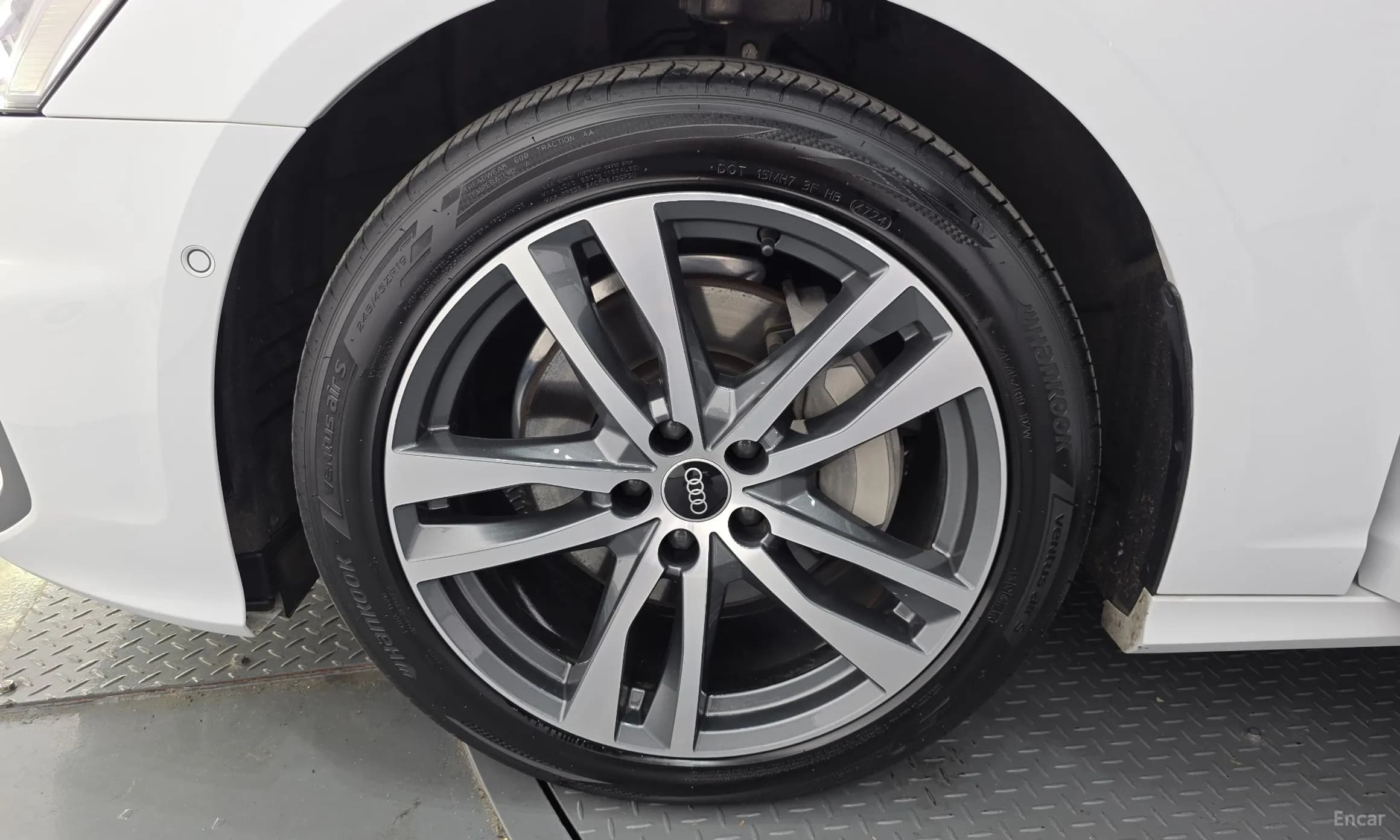 A6 (C8)