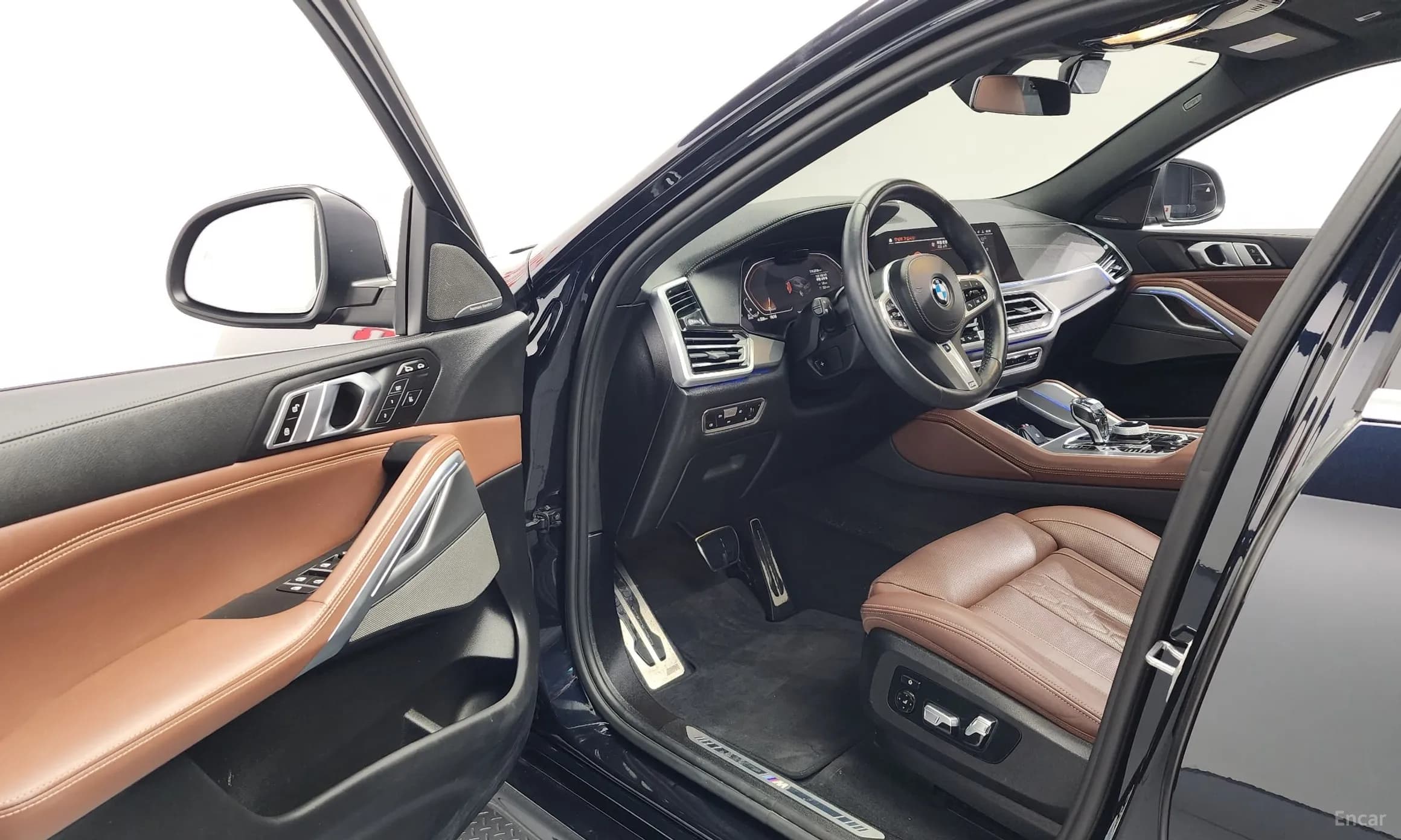 X6 (G06)