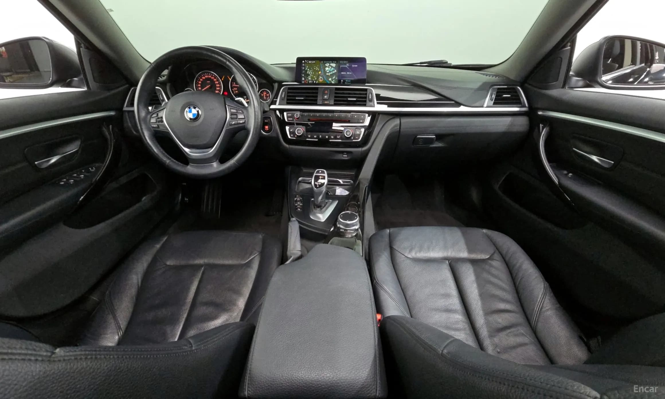 Series 4 (F32)