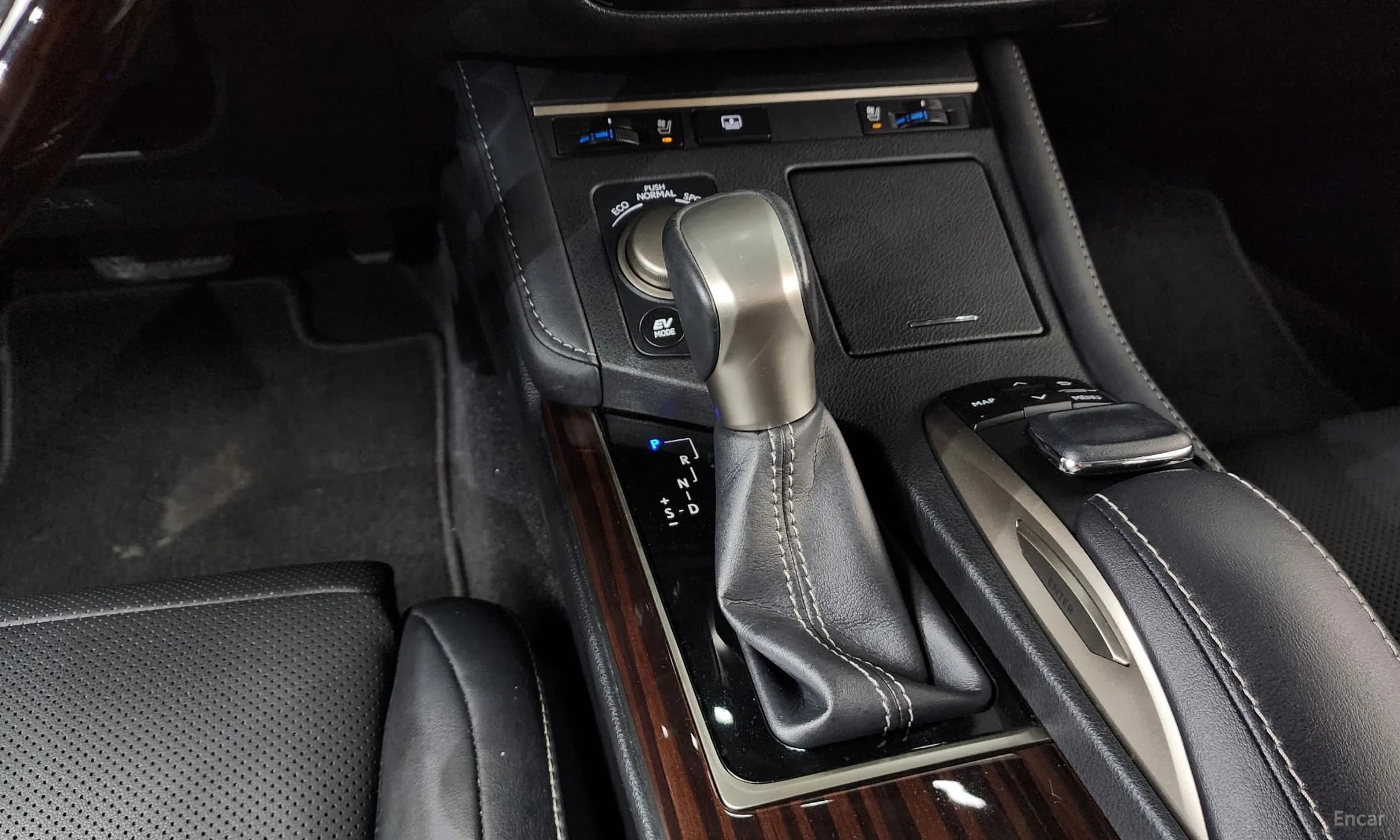 New ES300h
