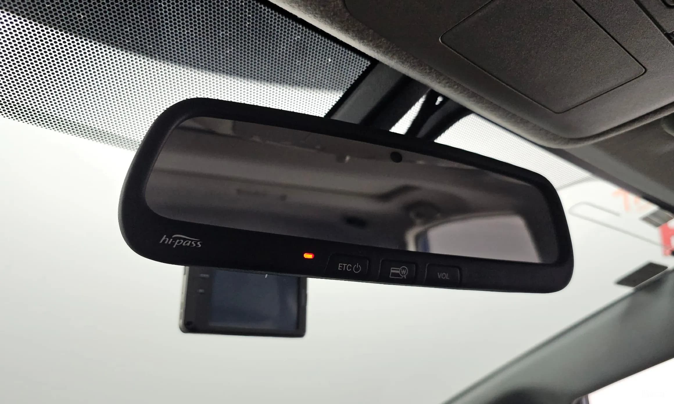 Prius V