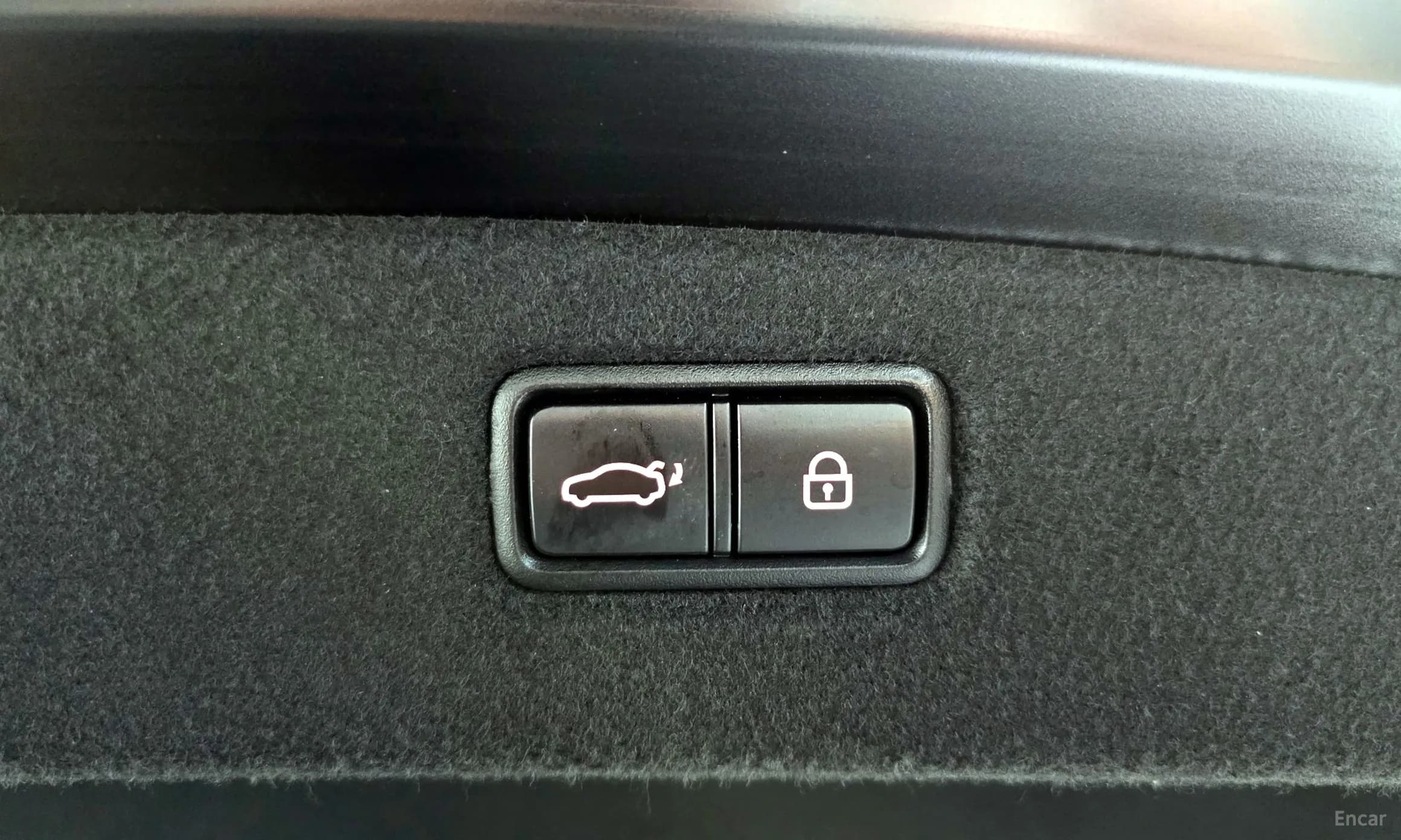 G90