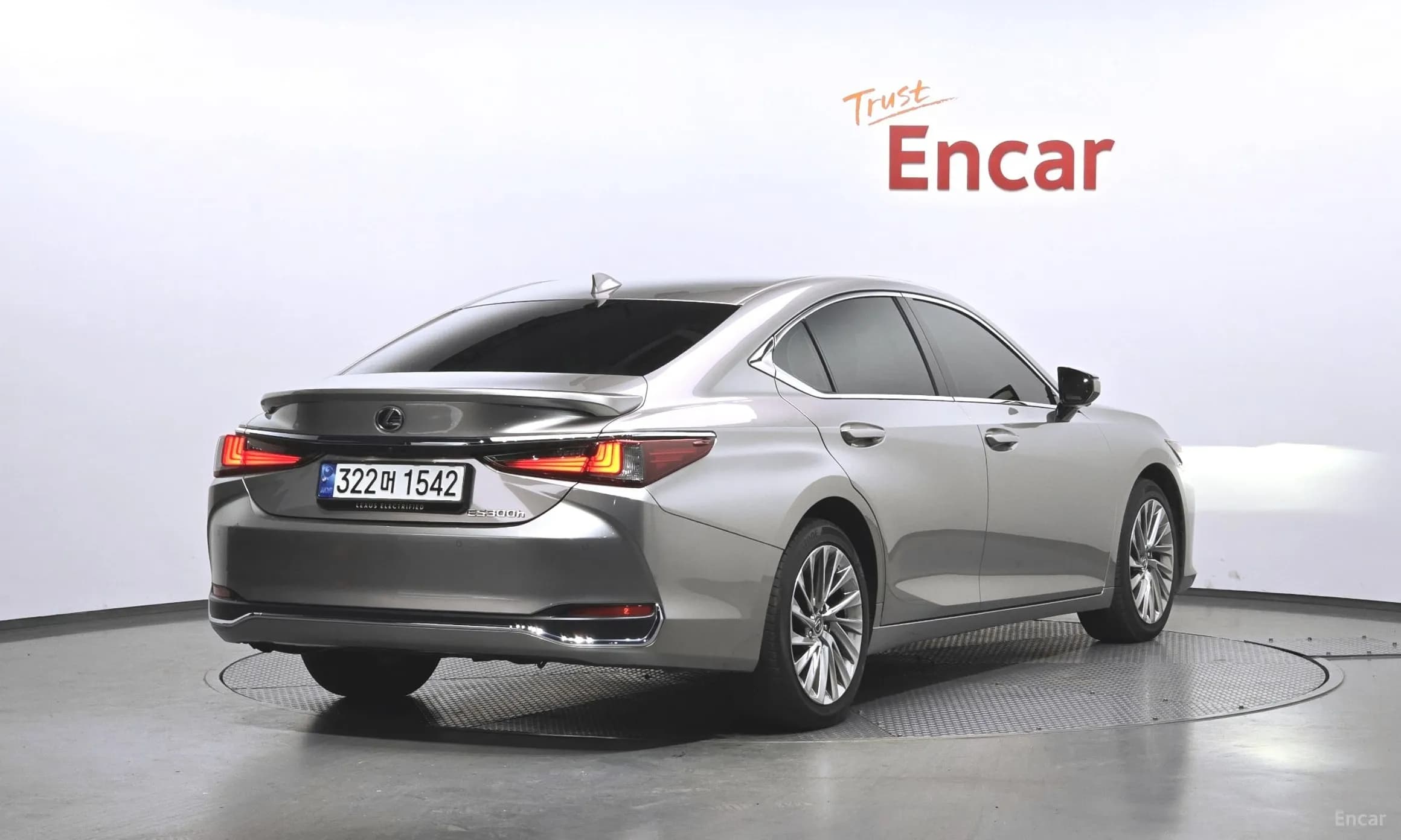 ES300h 7th Generation