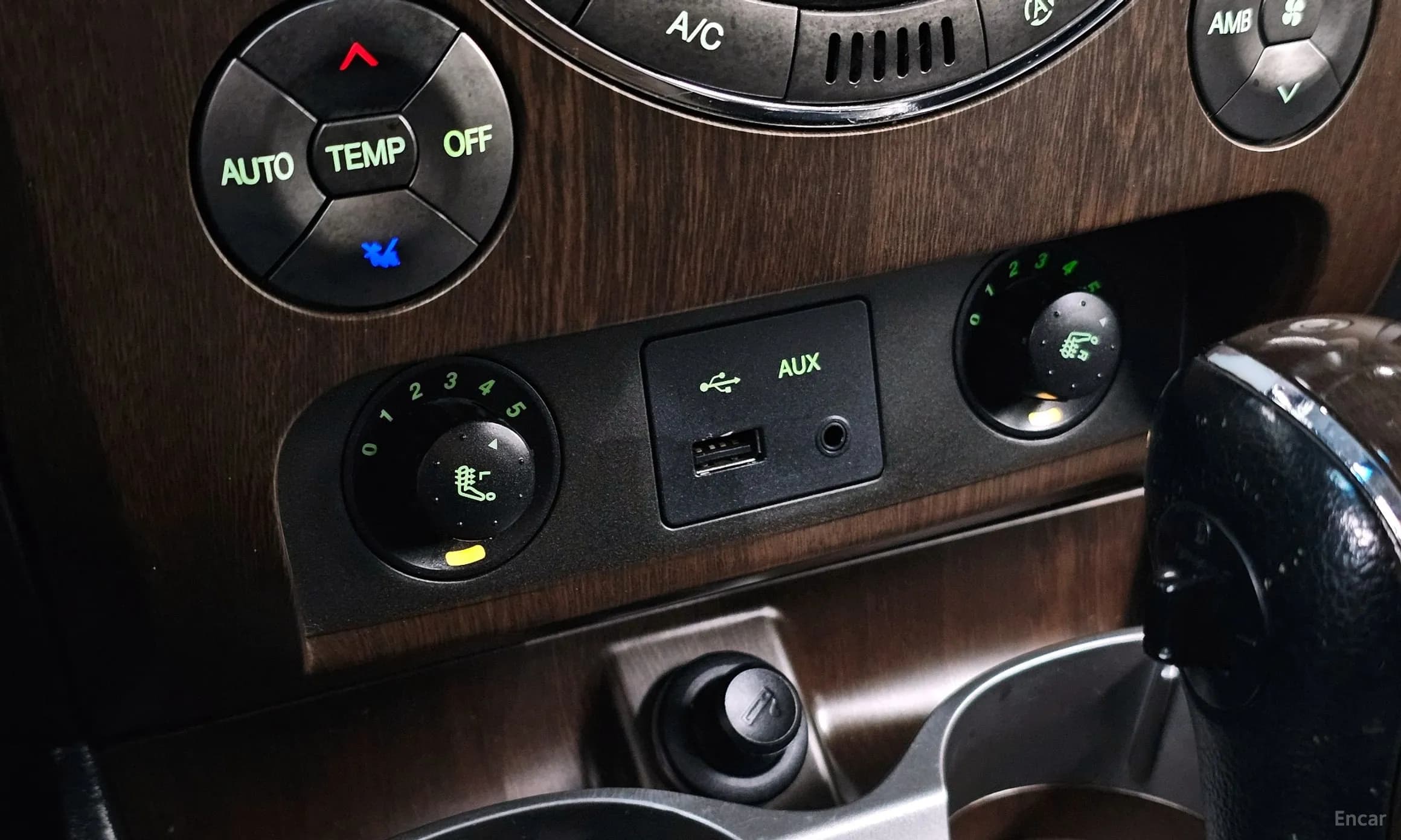 Rexton W