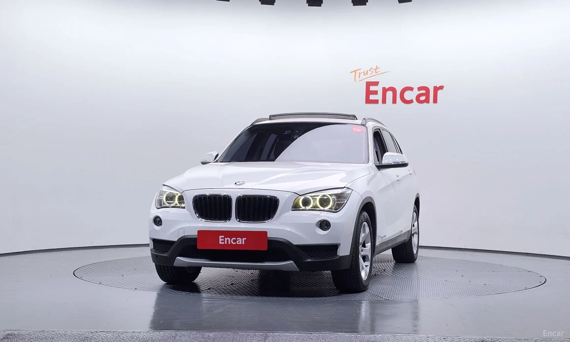 X1 (E84)