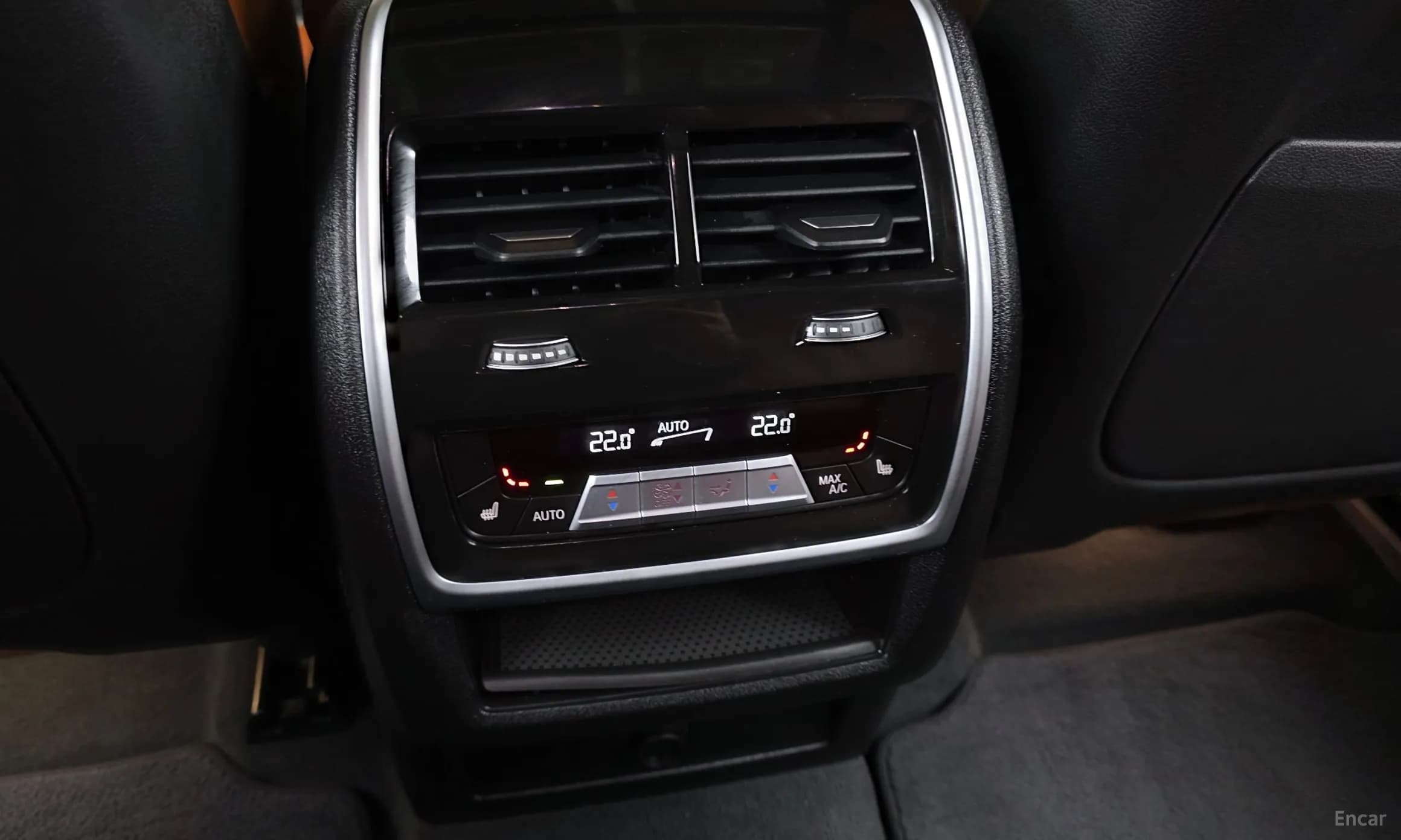 X6 (G06)