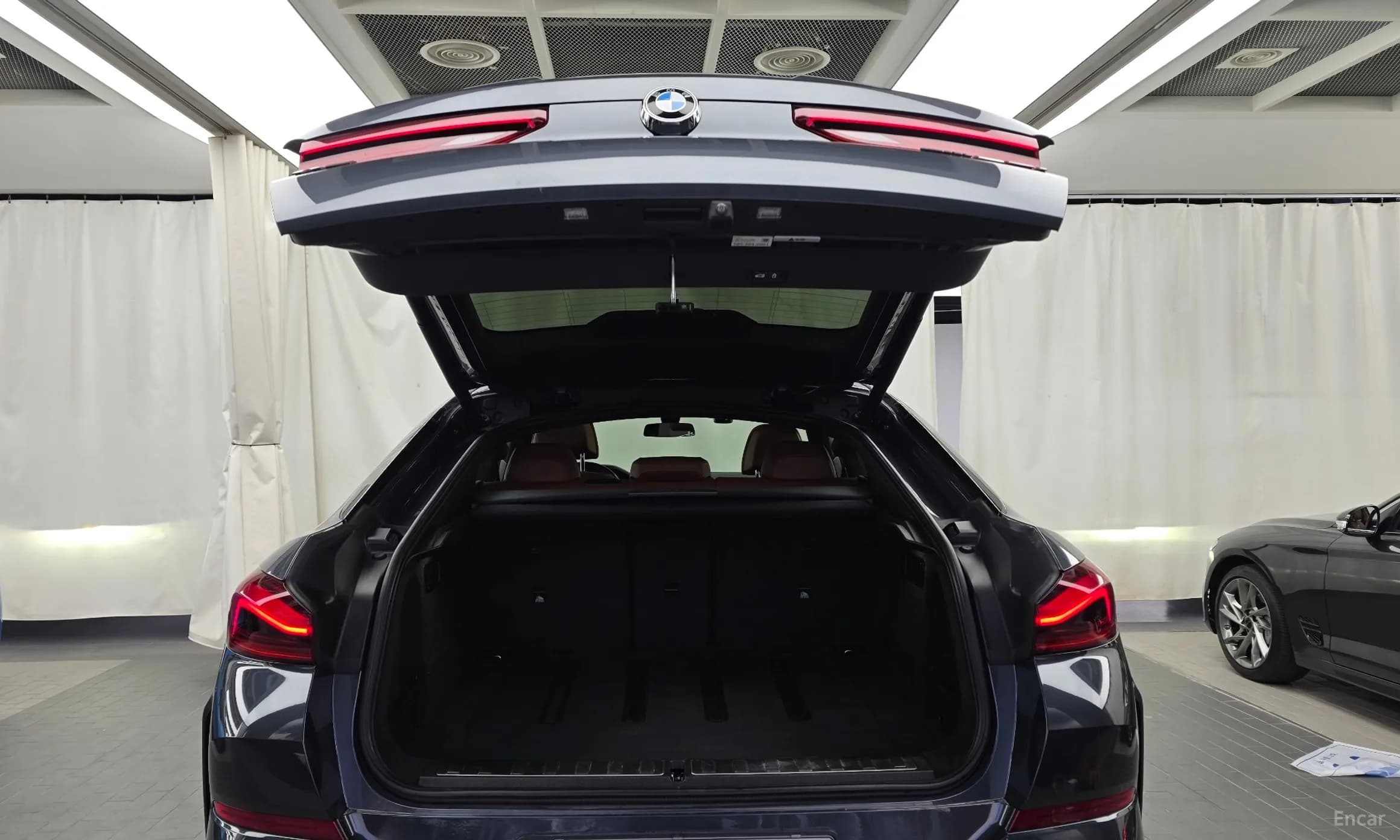 X6 (G06)