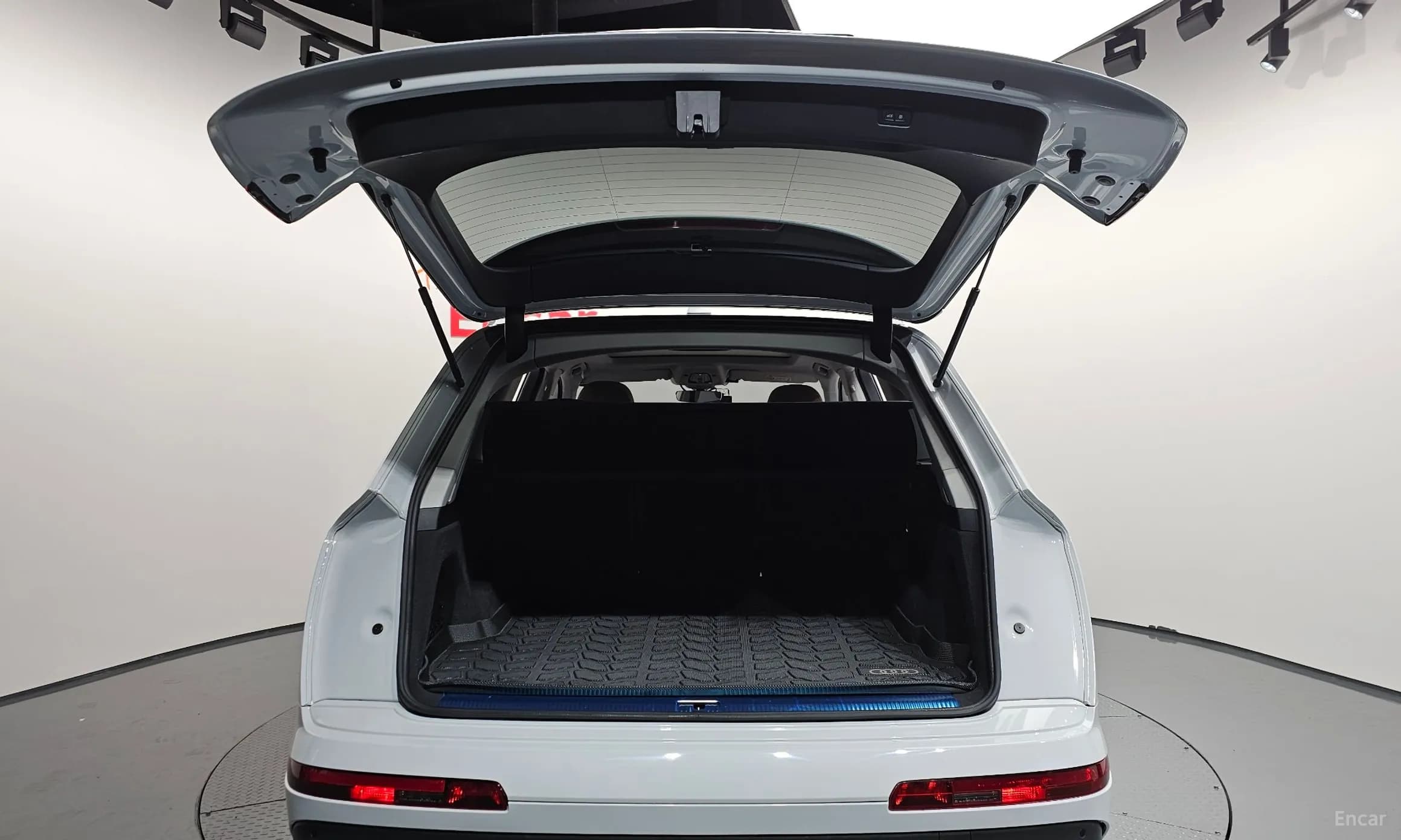 Q7 (4M)