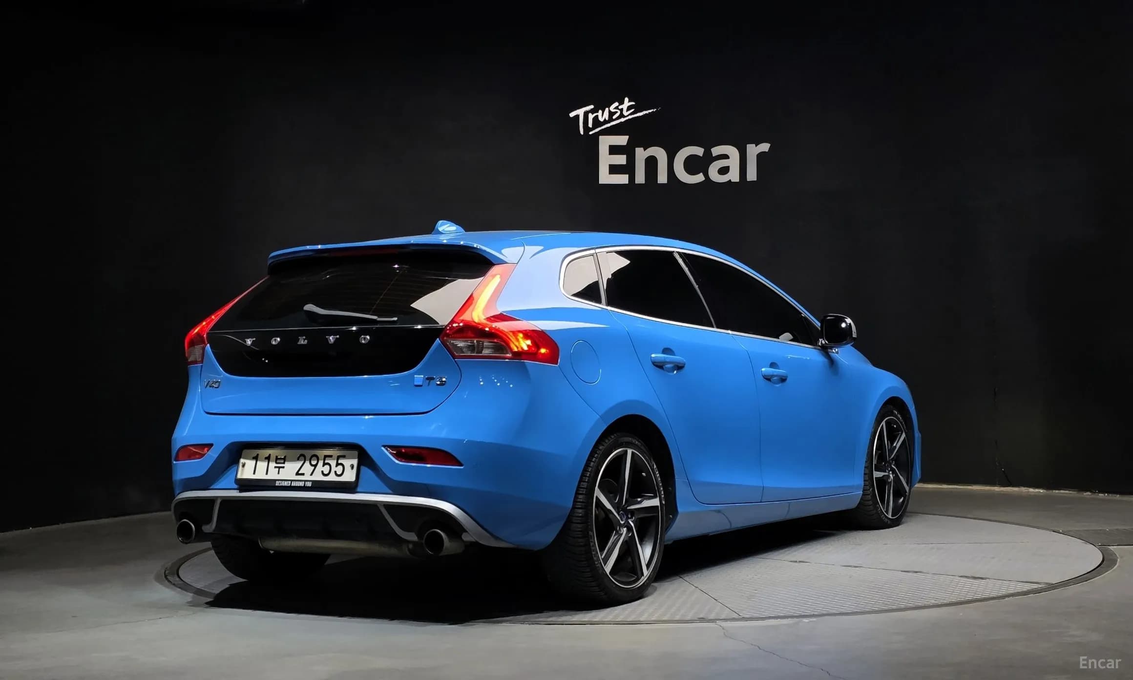 V40