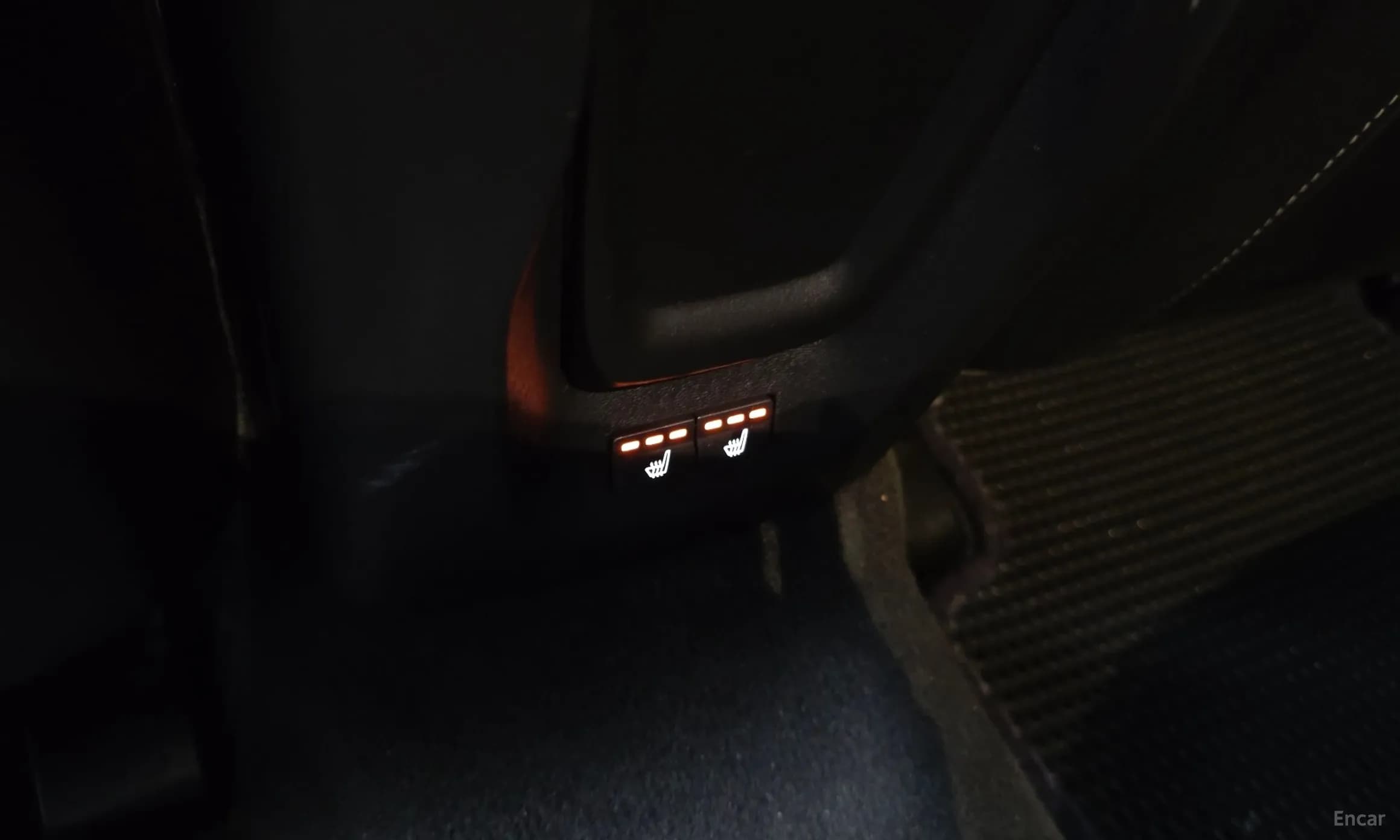 V40