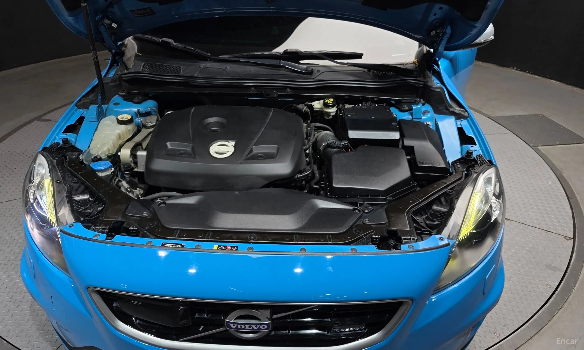 V40