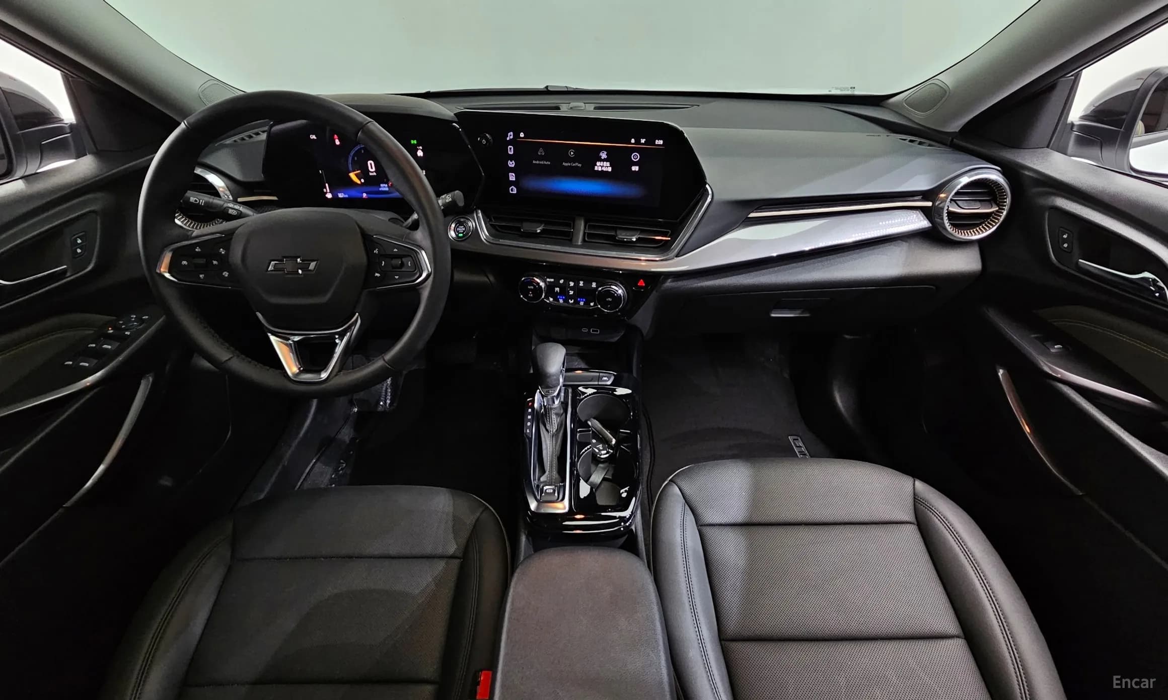 Trax Crossover
